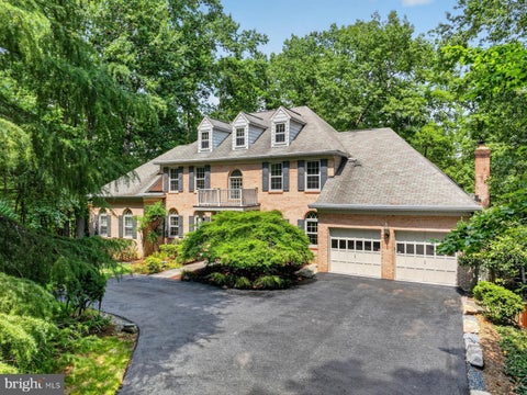 Photo of 900 Malvern Hill Drive, DAVIDSONVILLE, MD 21035 (MLS # MDAA2152662)