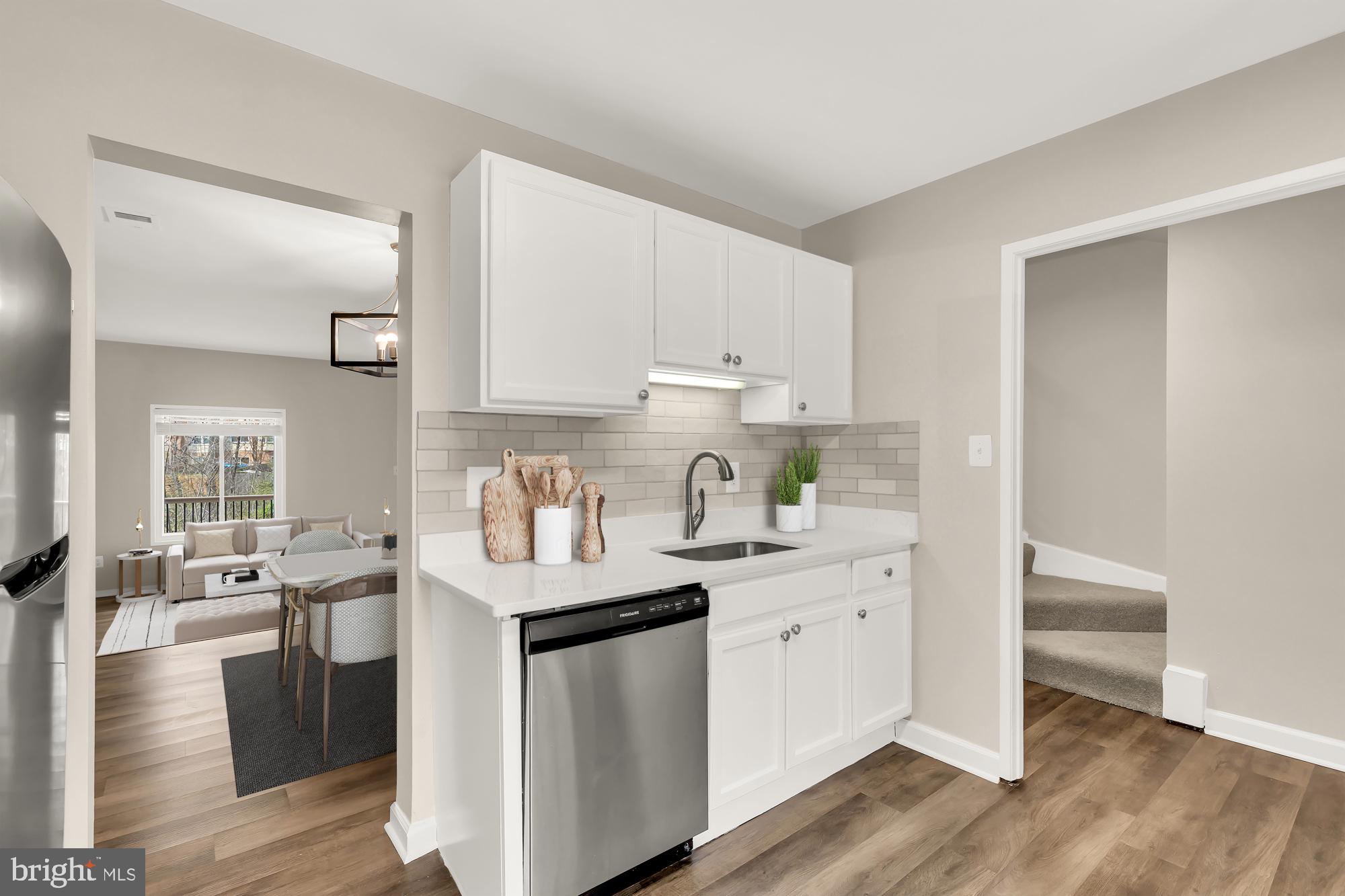 WOODMARK OF LAKE RIDGE - Residential