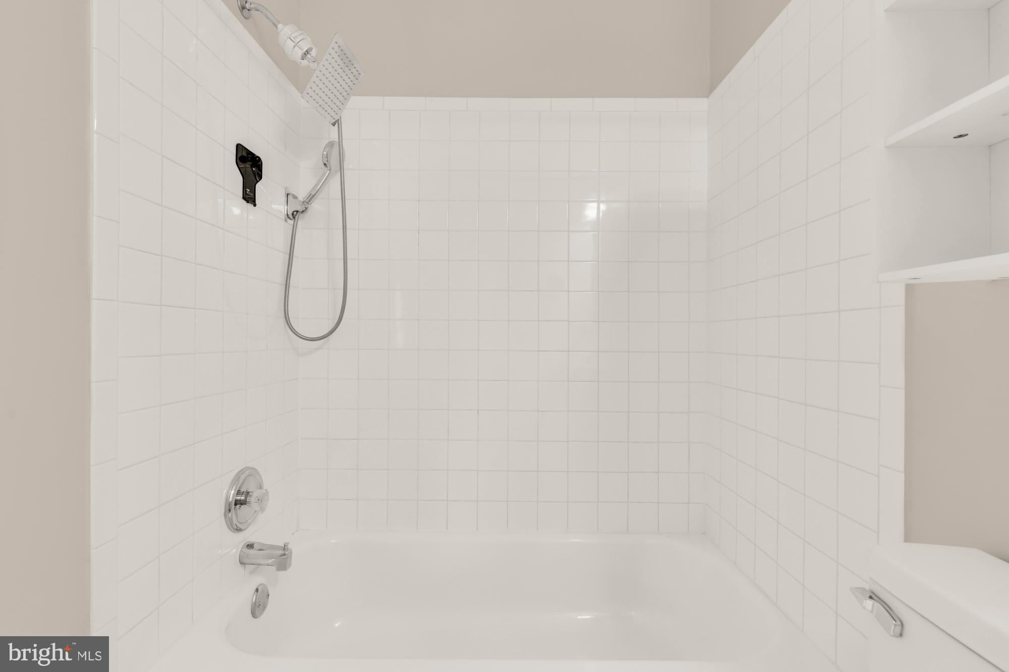 WOODMARK OF LAKE RIDGE - Residential