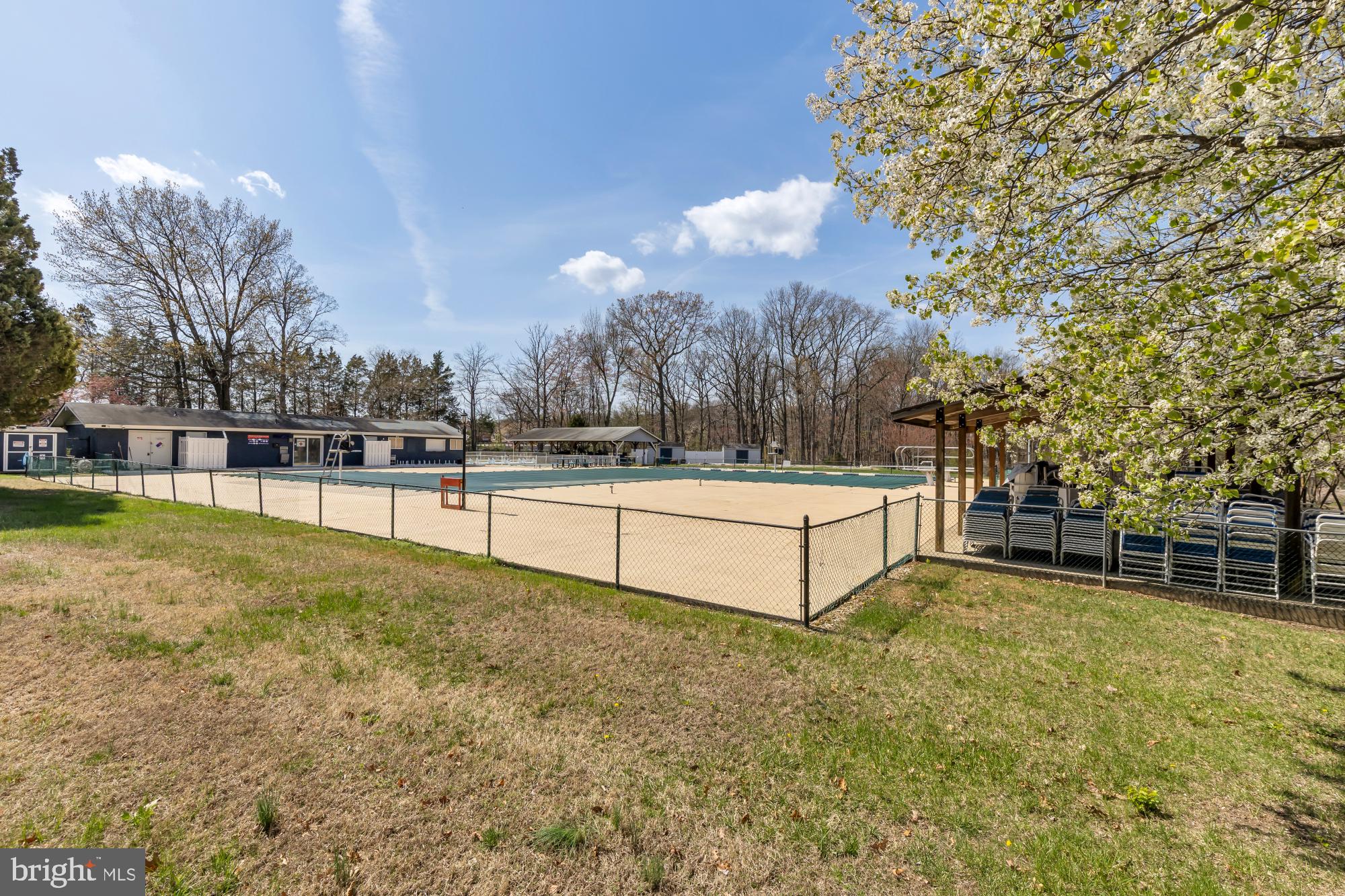 WOODMARK OF LAKE RIDGE - Residential