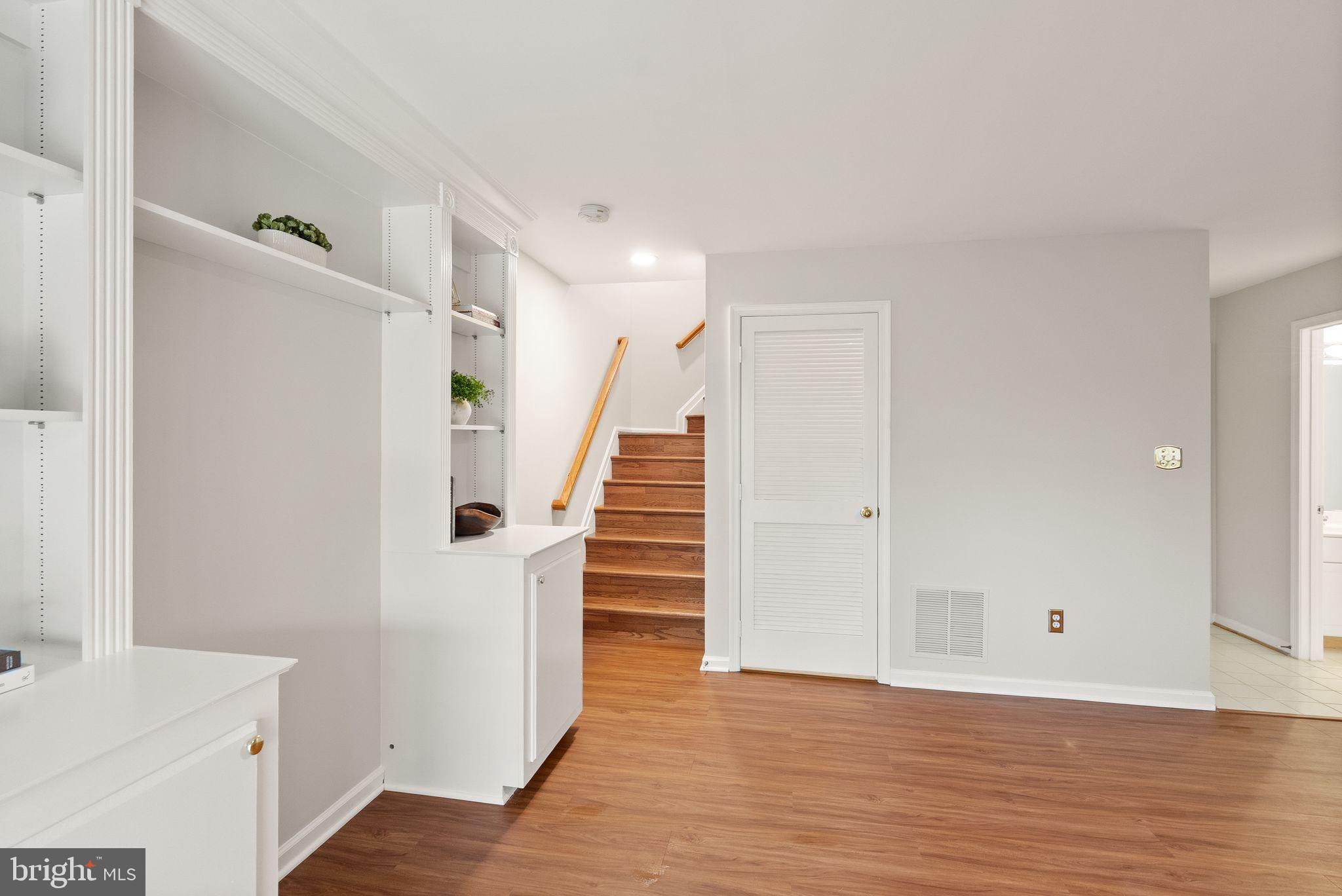 POTTERS GLEN - Residential