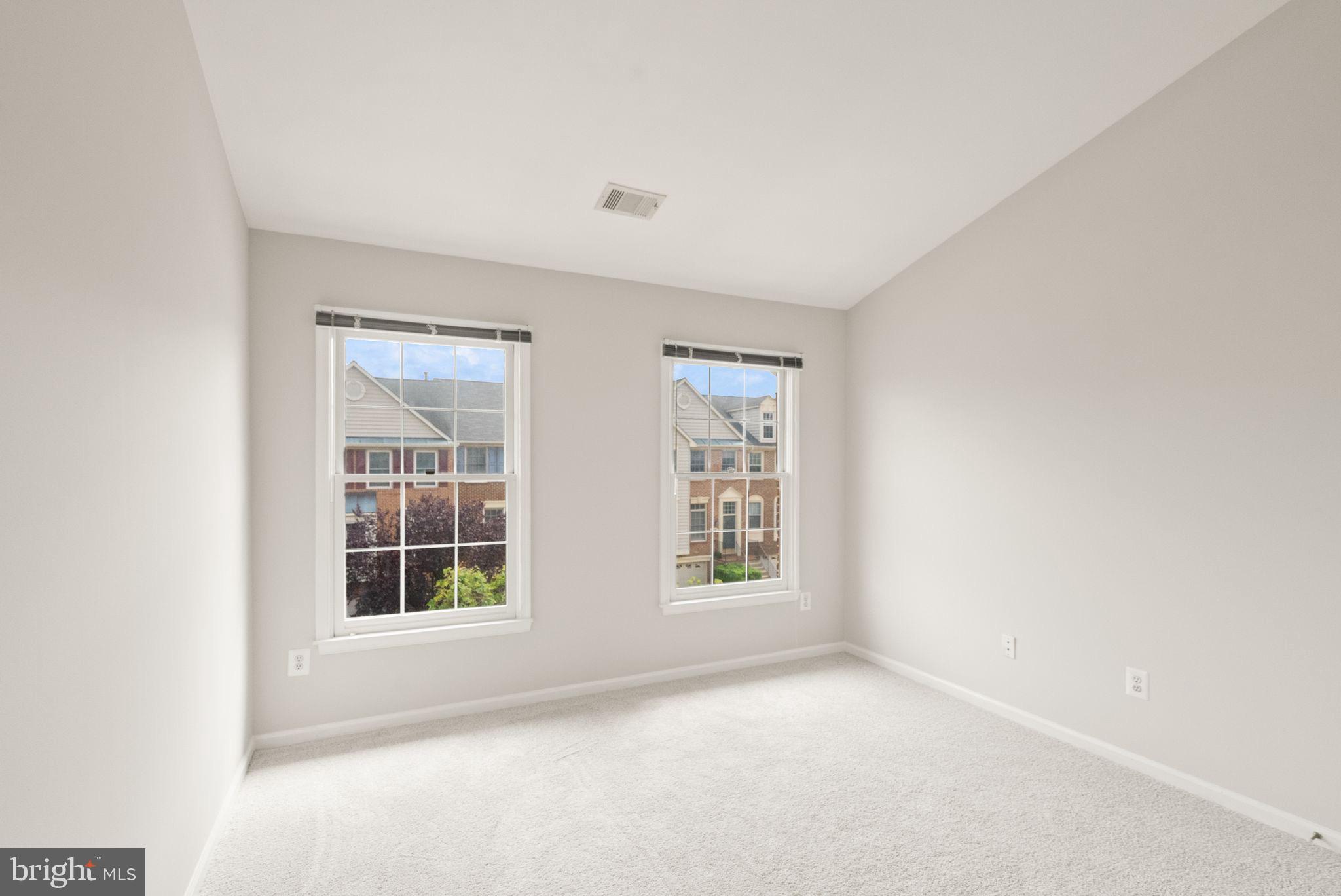 POTTERS GLEN - Residential