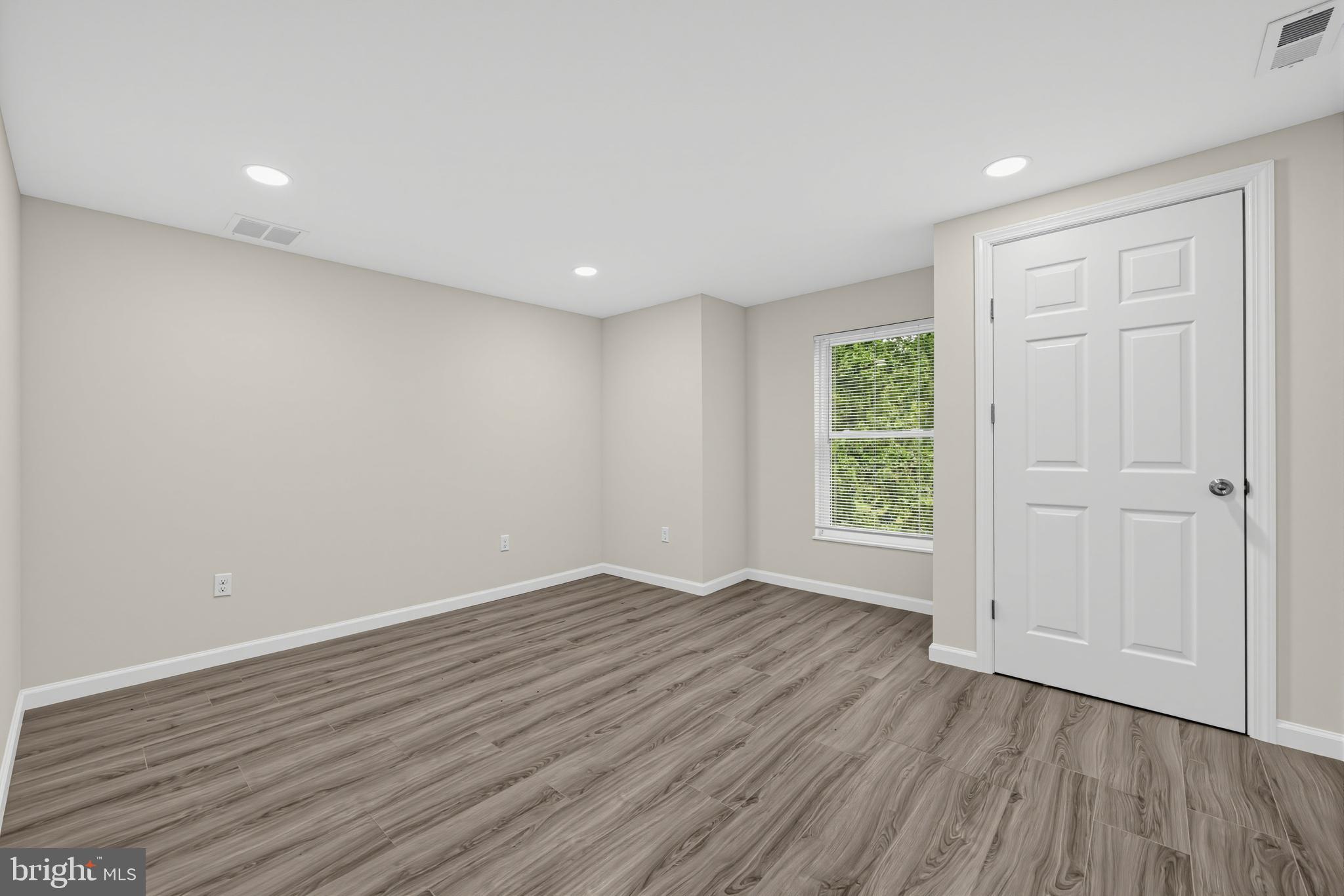 524 WHITE HORSE PIKE
