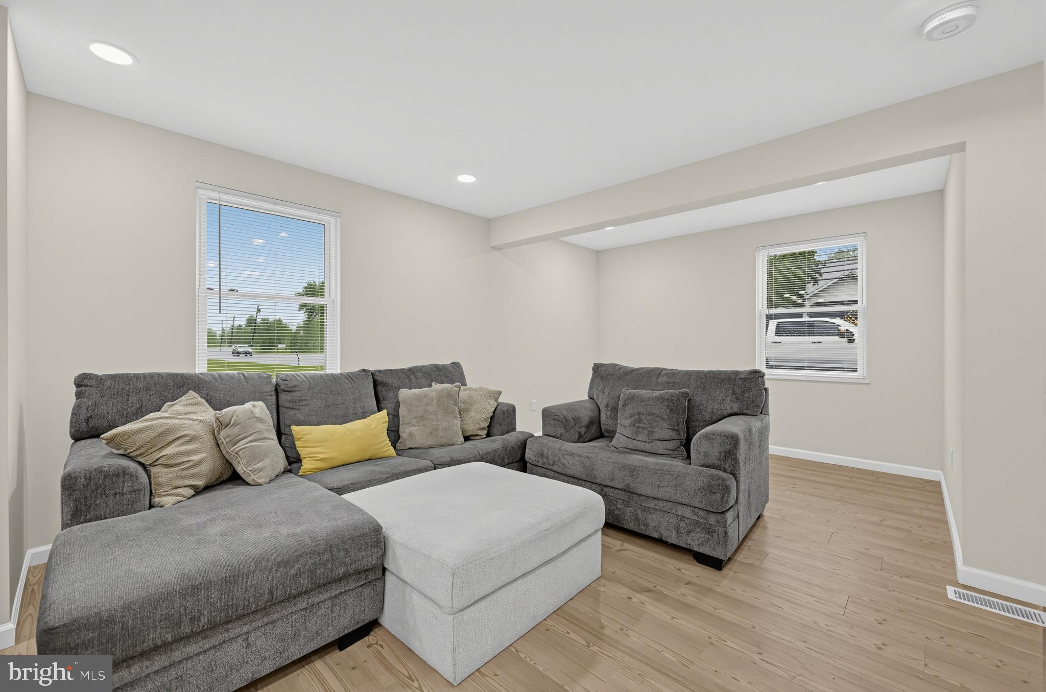 524 WHITE HORSE PIKE