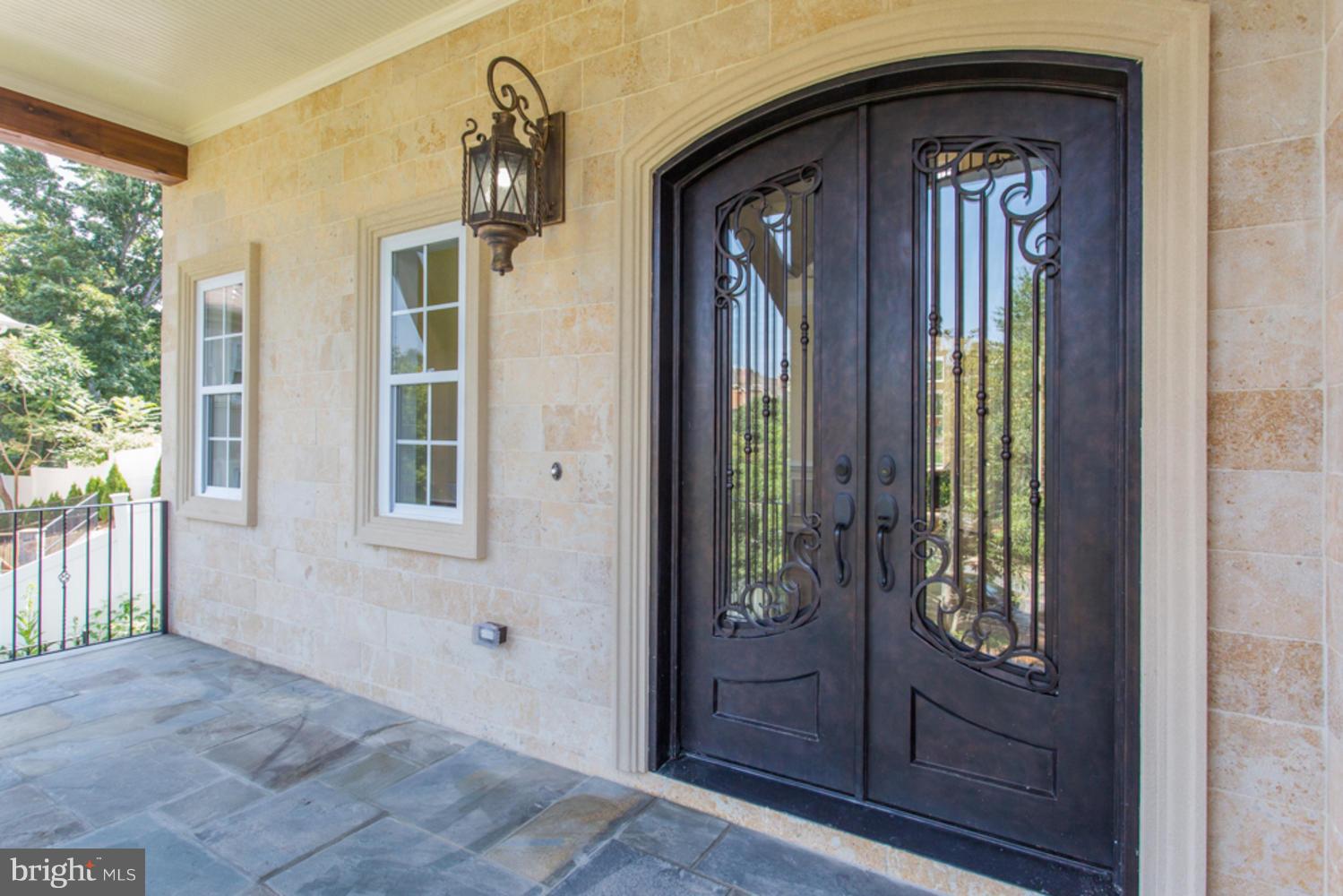 BRYN MAWR - Residential