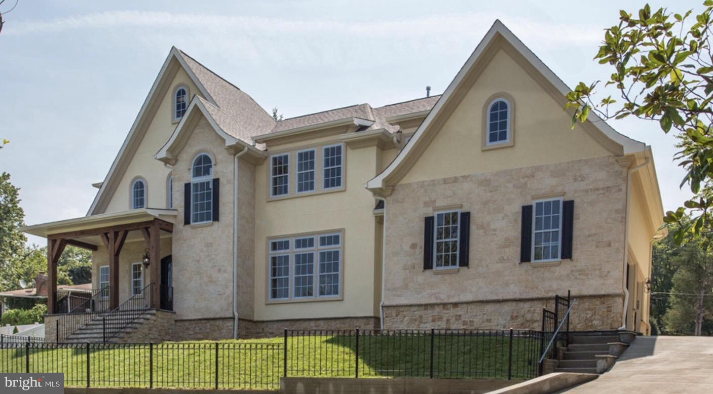 BRYN MAWR - Residential