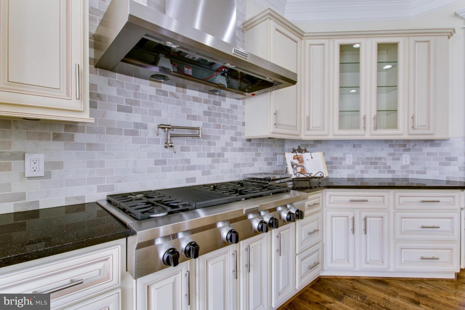 BRYN MAWR - Residential