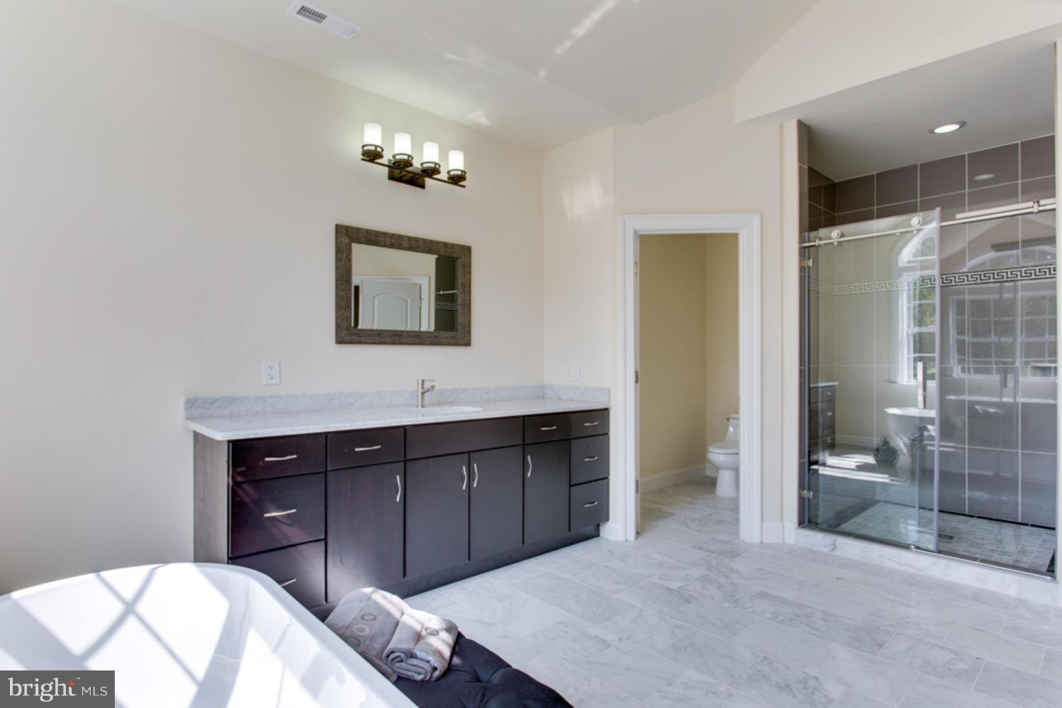 BRYN MAWR - Residential