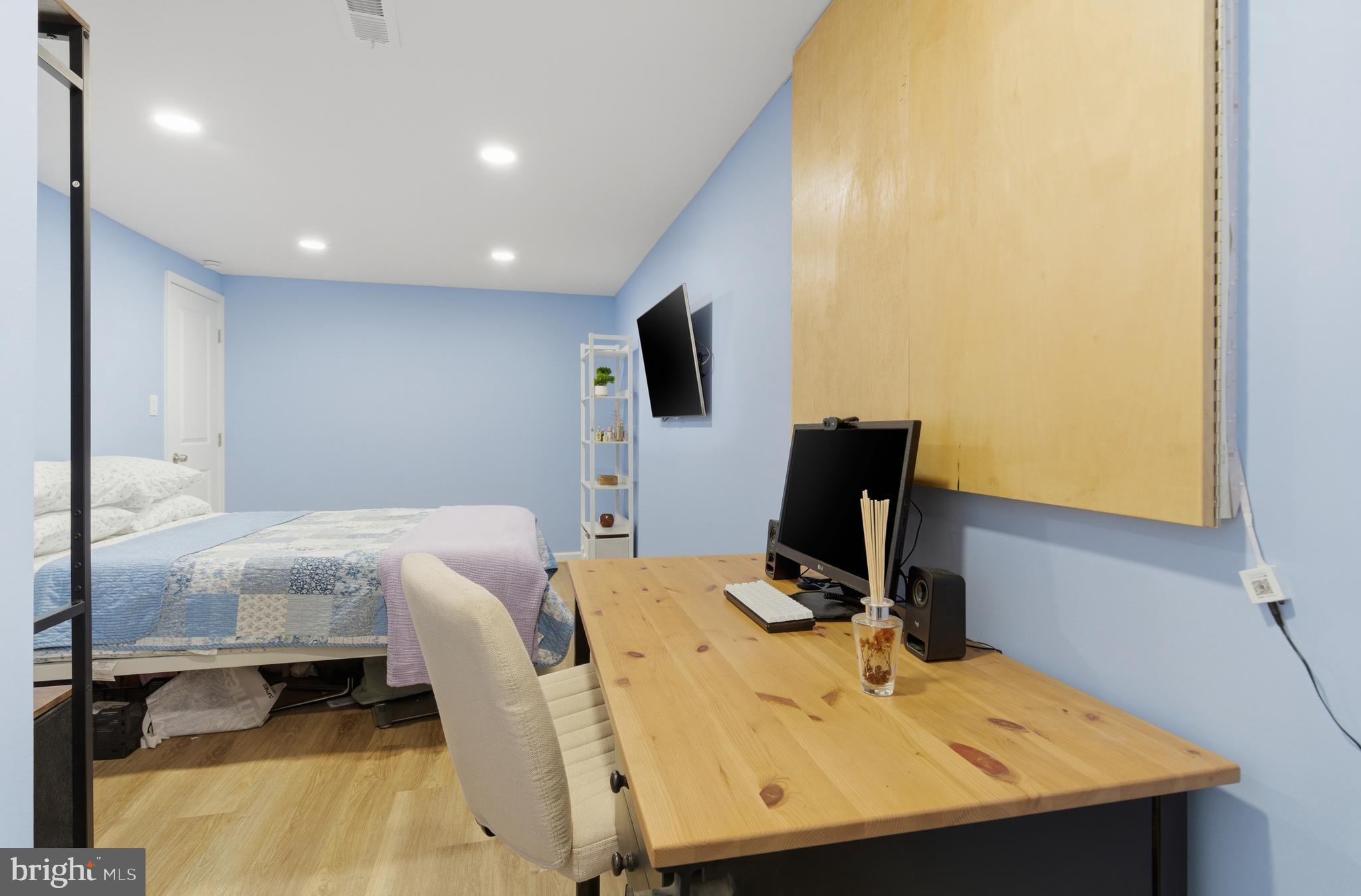 STRATTON WOODS - Residential