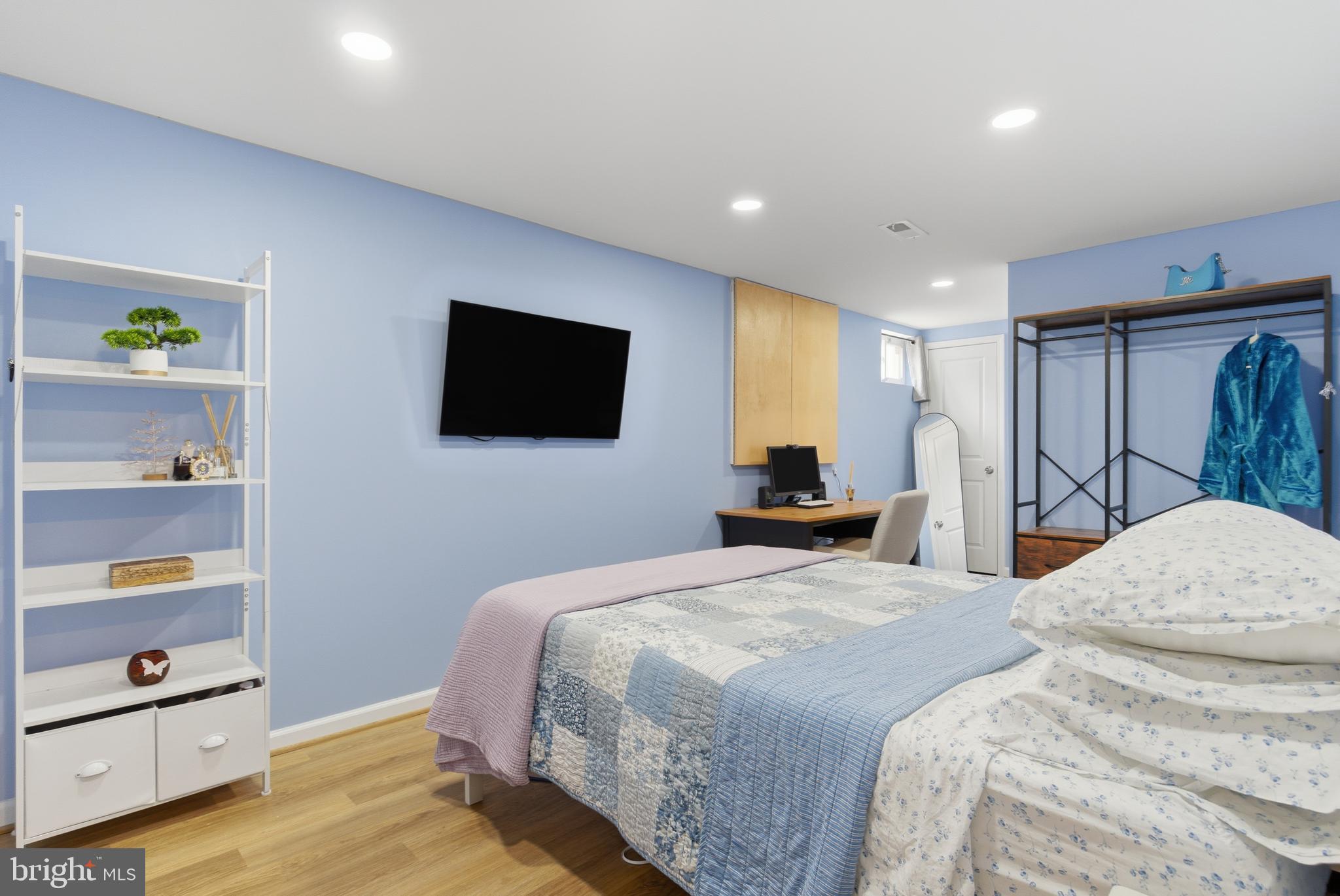 STRATTON WOODS - Residential