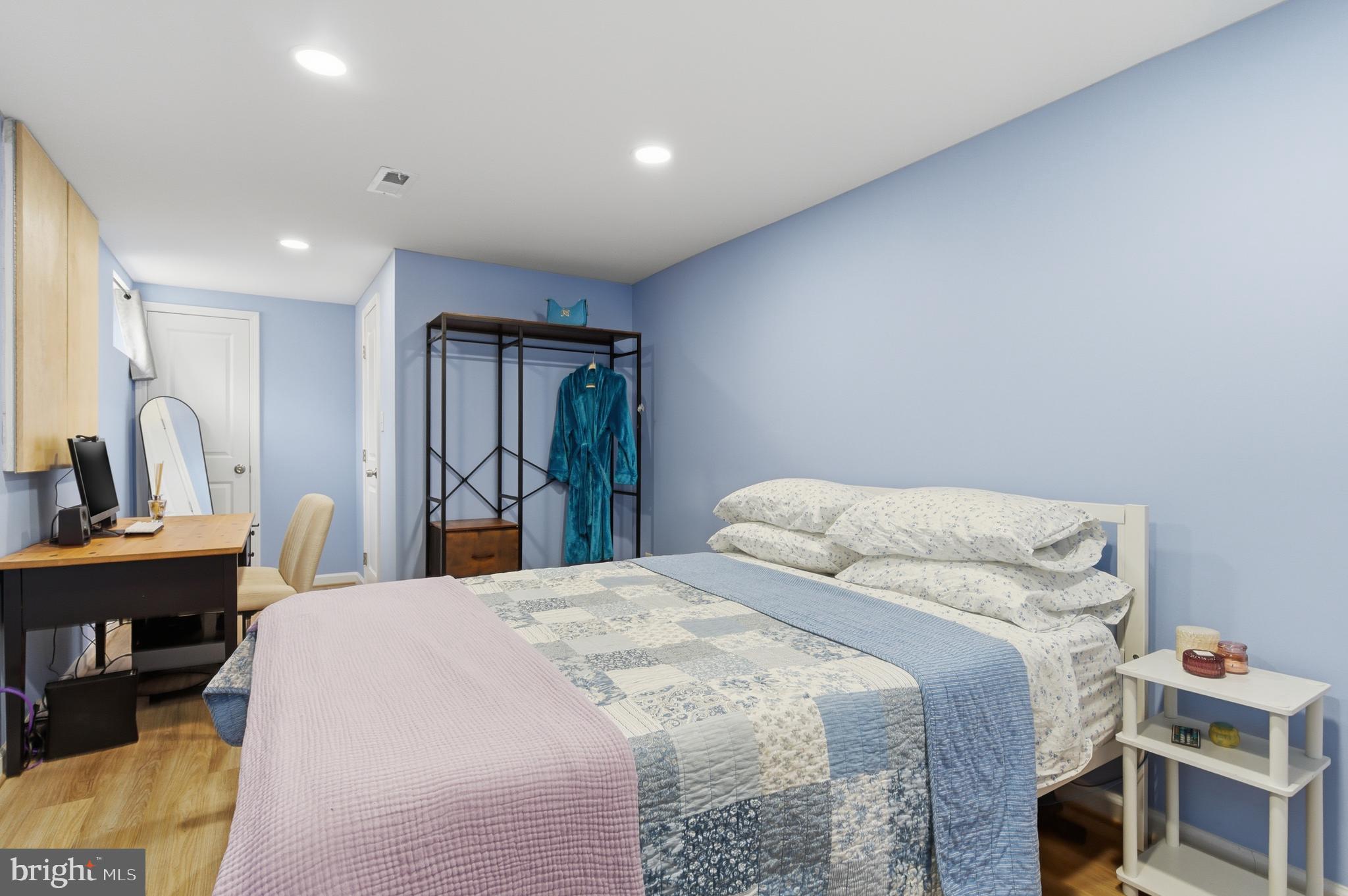 STRATTON WOODS - Residential