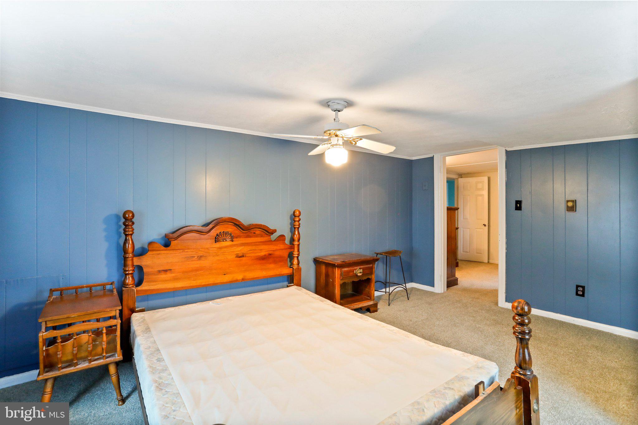 MAUGANSVILLE - Residential