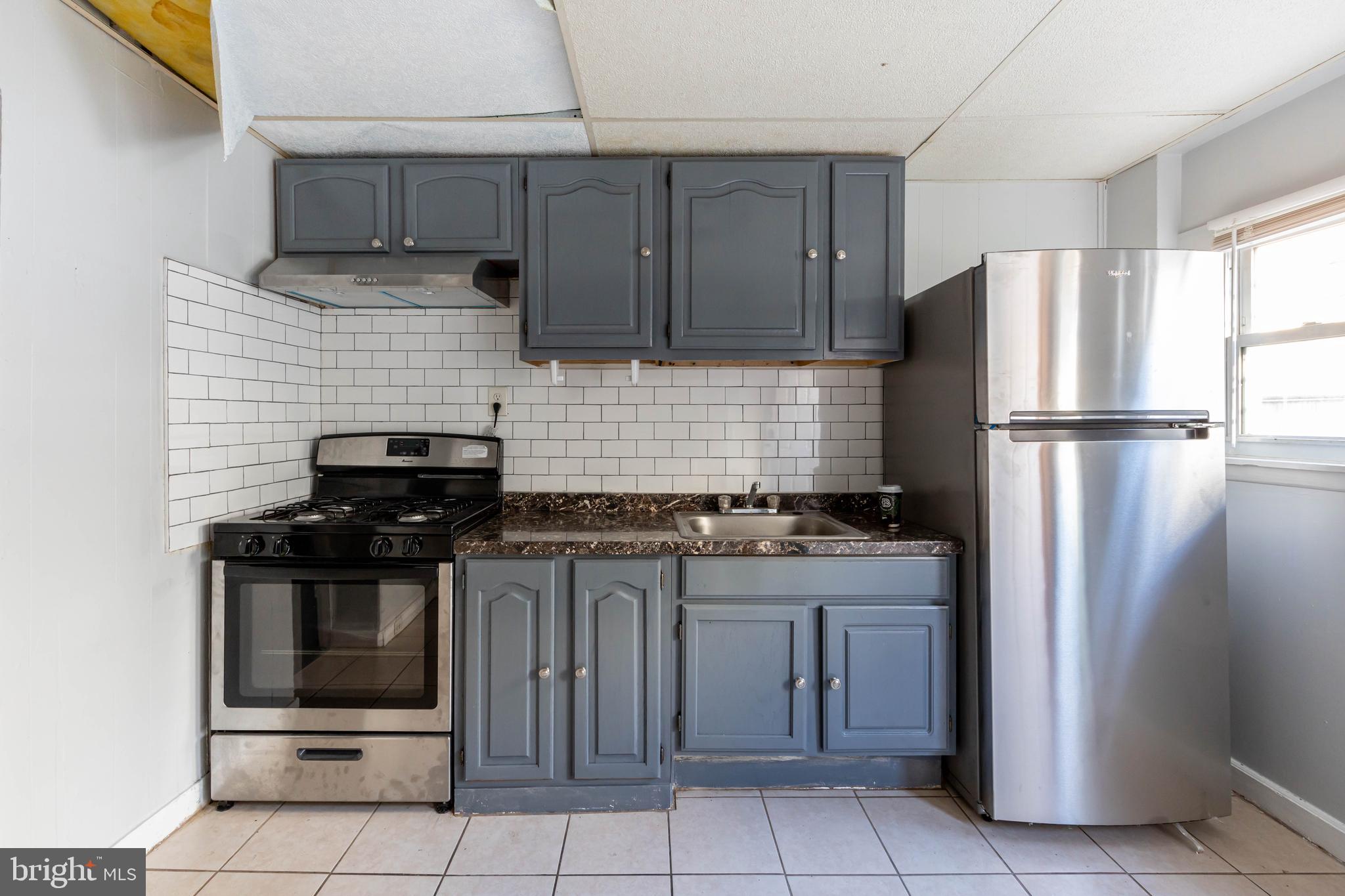 LOWER MOYAMENSING - Residential