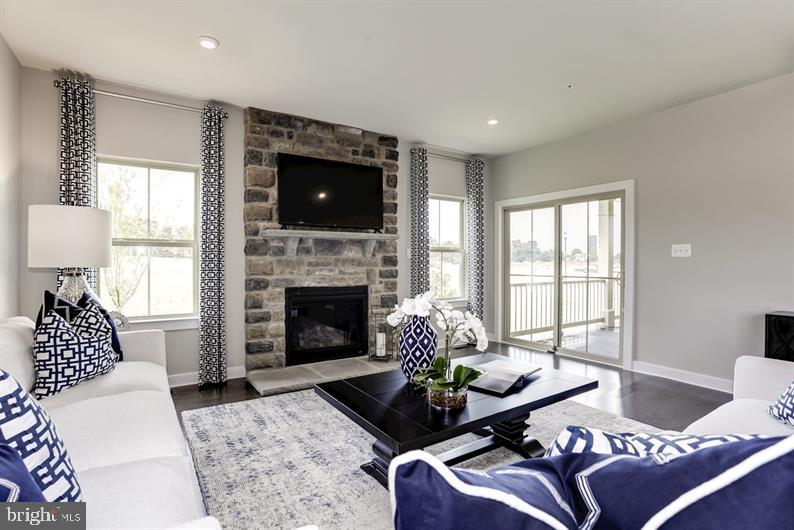 TANYARD SHORES - Residential