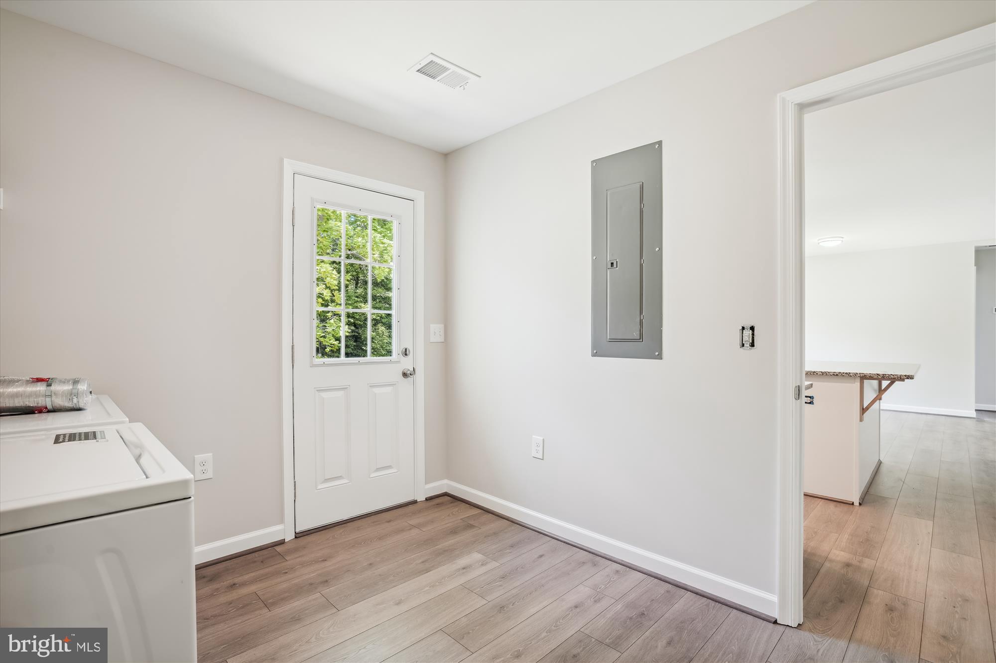 LOVE POINT - Residential Lease