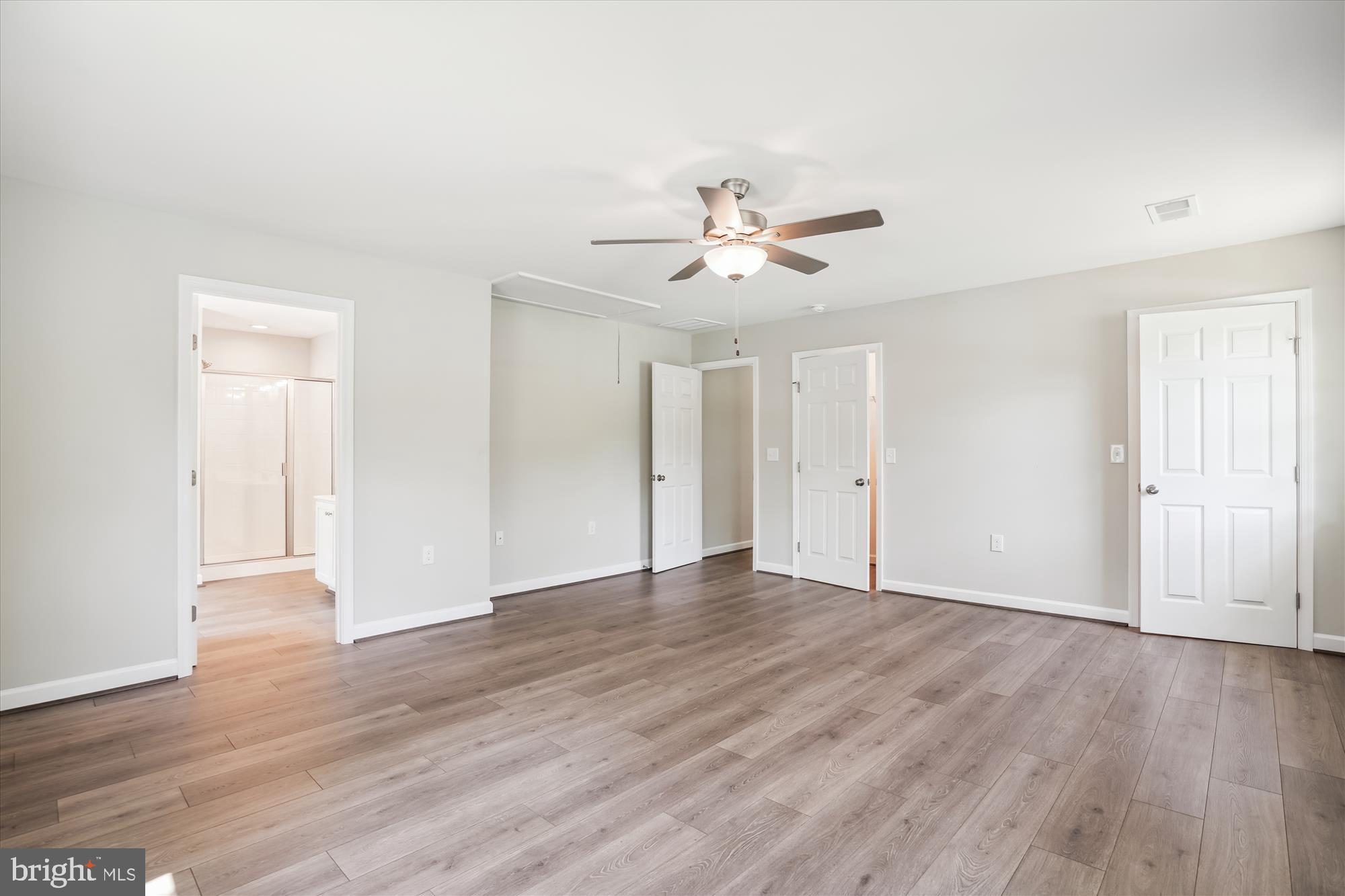 LOVE POINT - Residential Lease