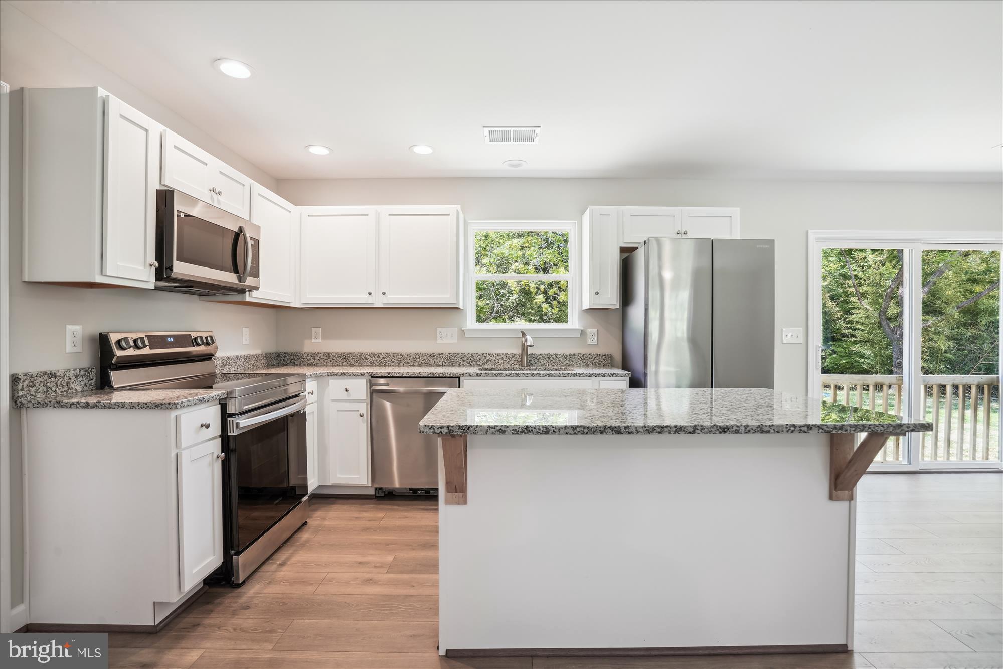 LOVE POINT - Residential Lease