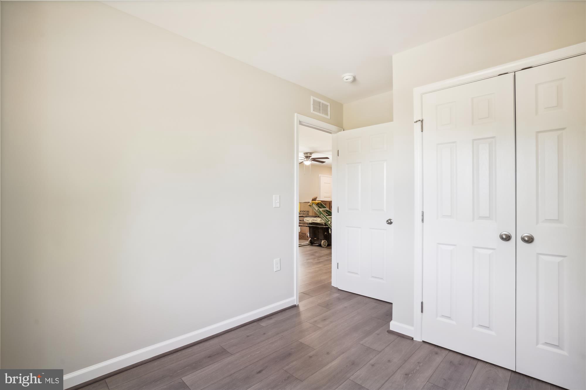 LOVE POINT - Residential Lease