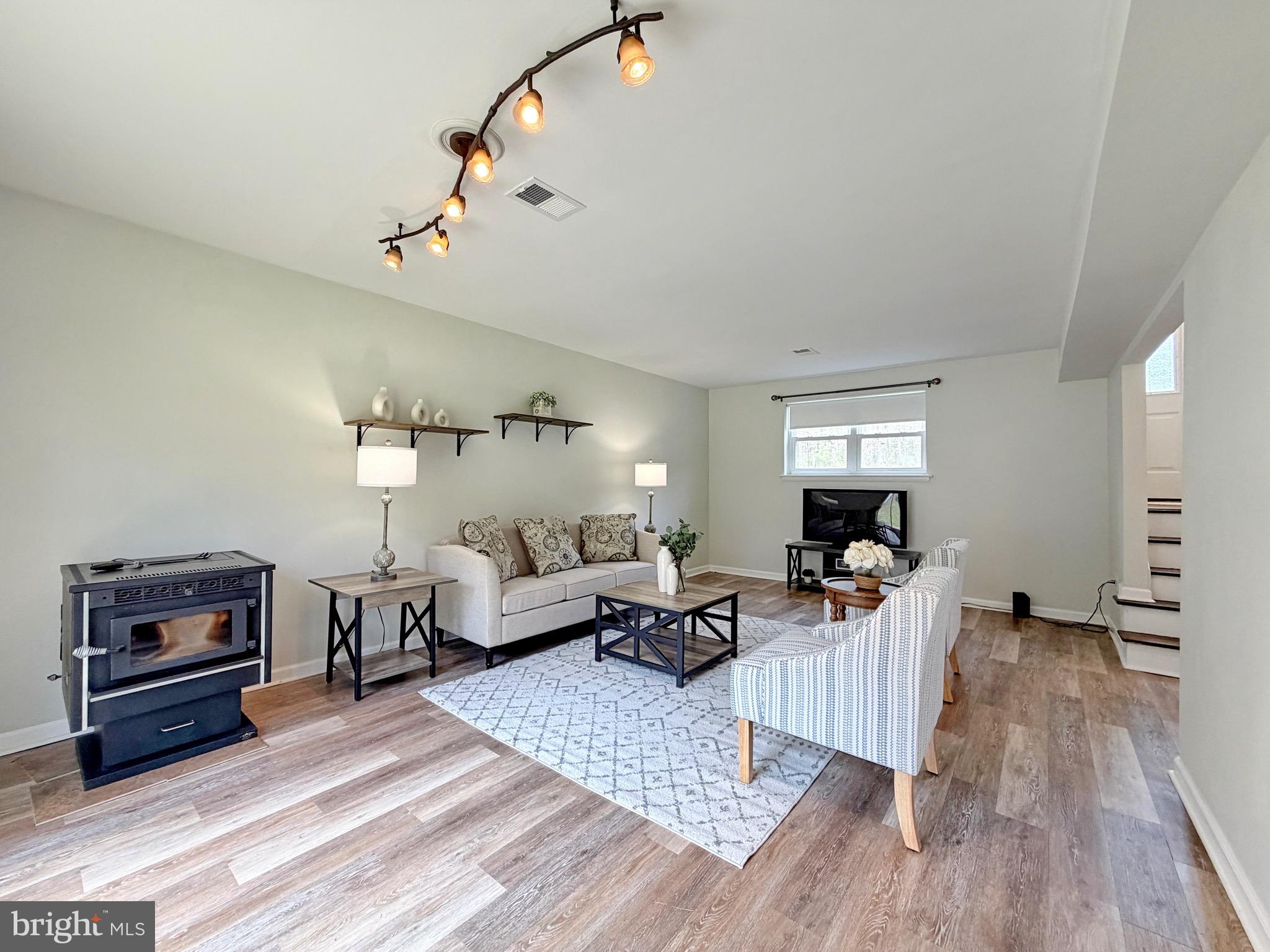 MATTHEWS - Residential