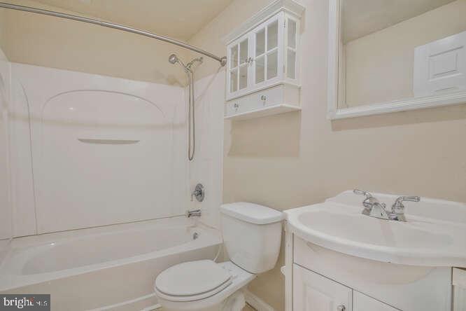 RICHFIELD STATION VILLAGE - Residential