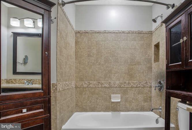 RICHFIELD STATION VILLAGE - Residential