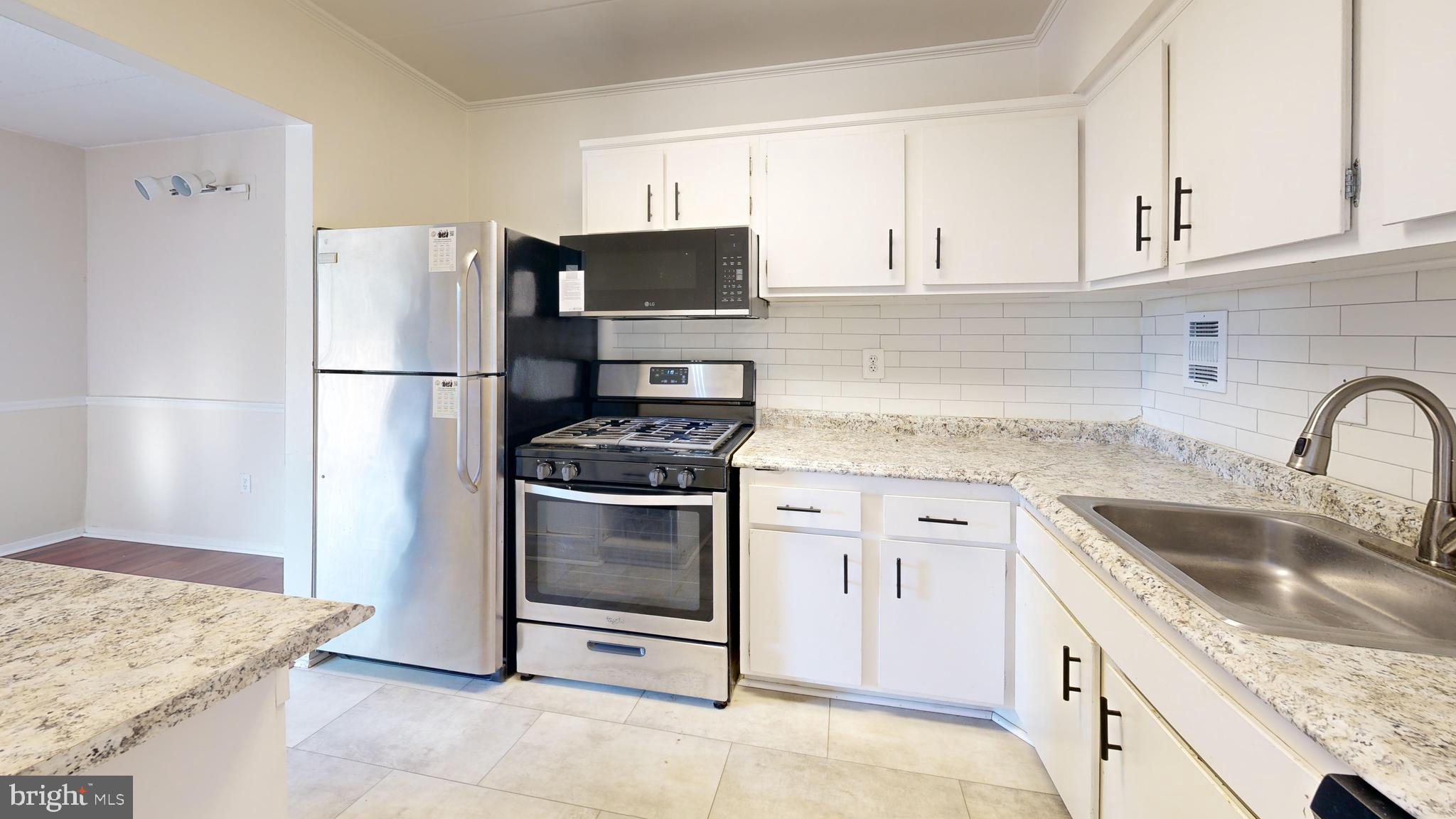 2622 FORT FARNSWORTH ROAD 216