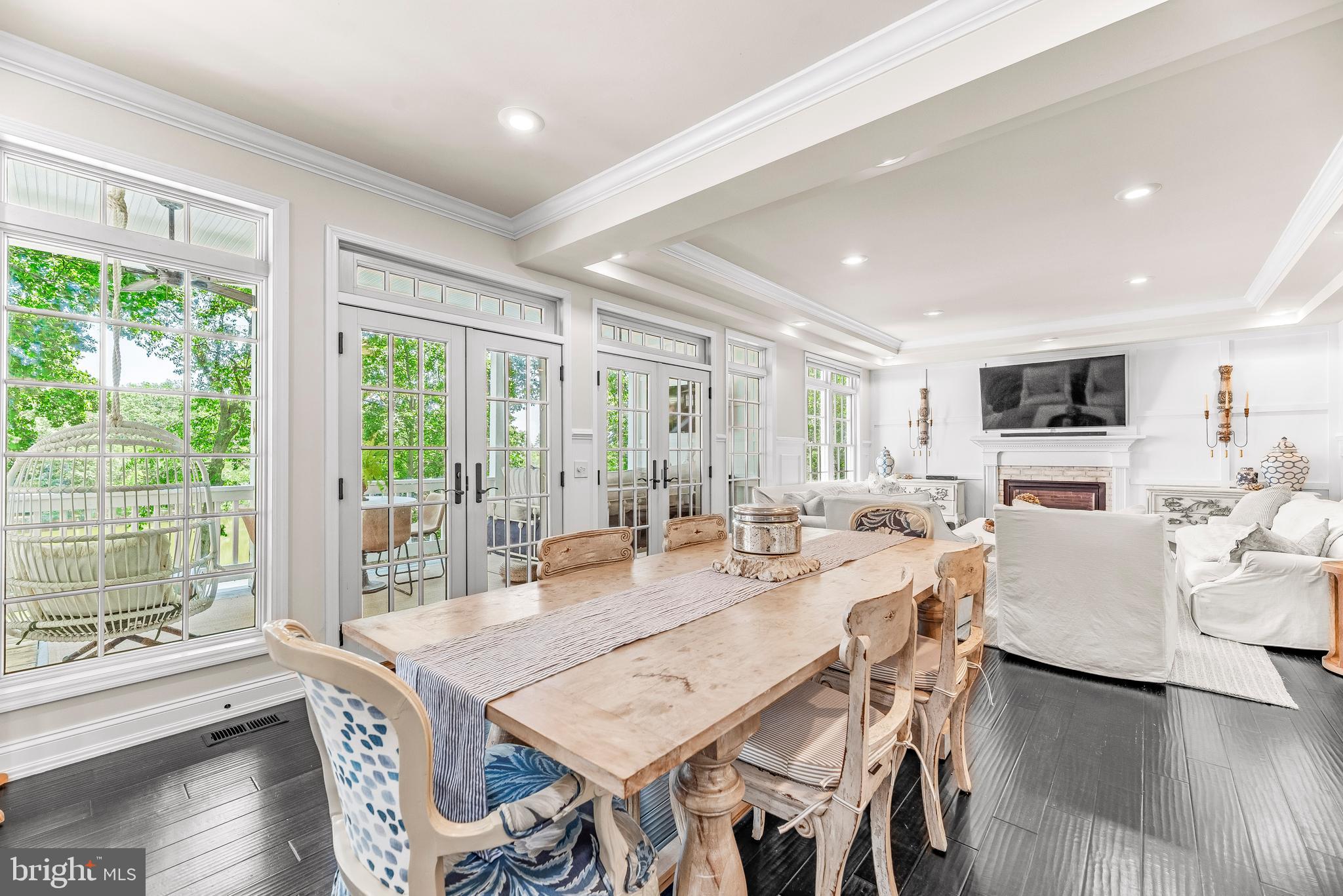 BAY HIGHLANDS - Residential