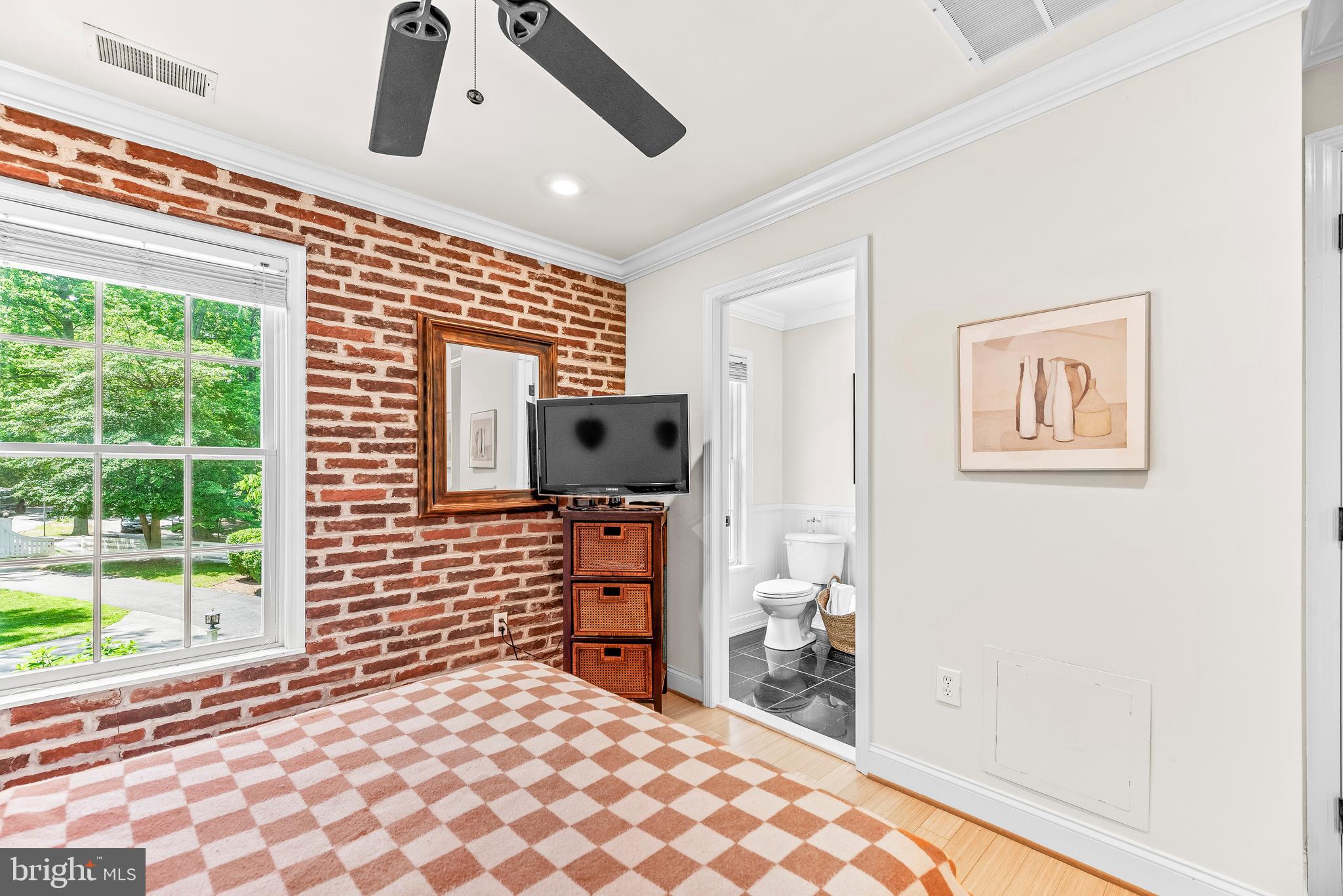 BAY HIGHLANDS - Residential