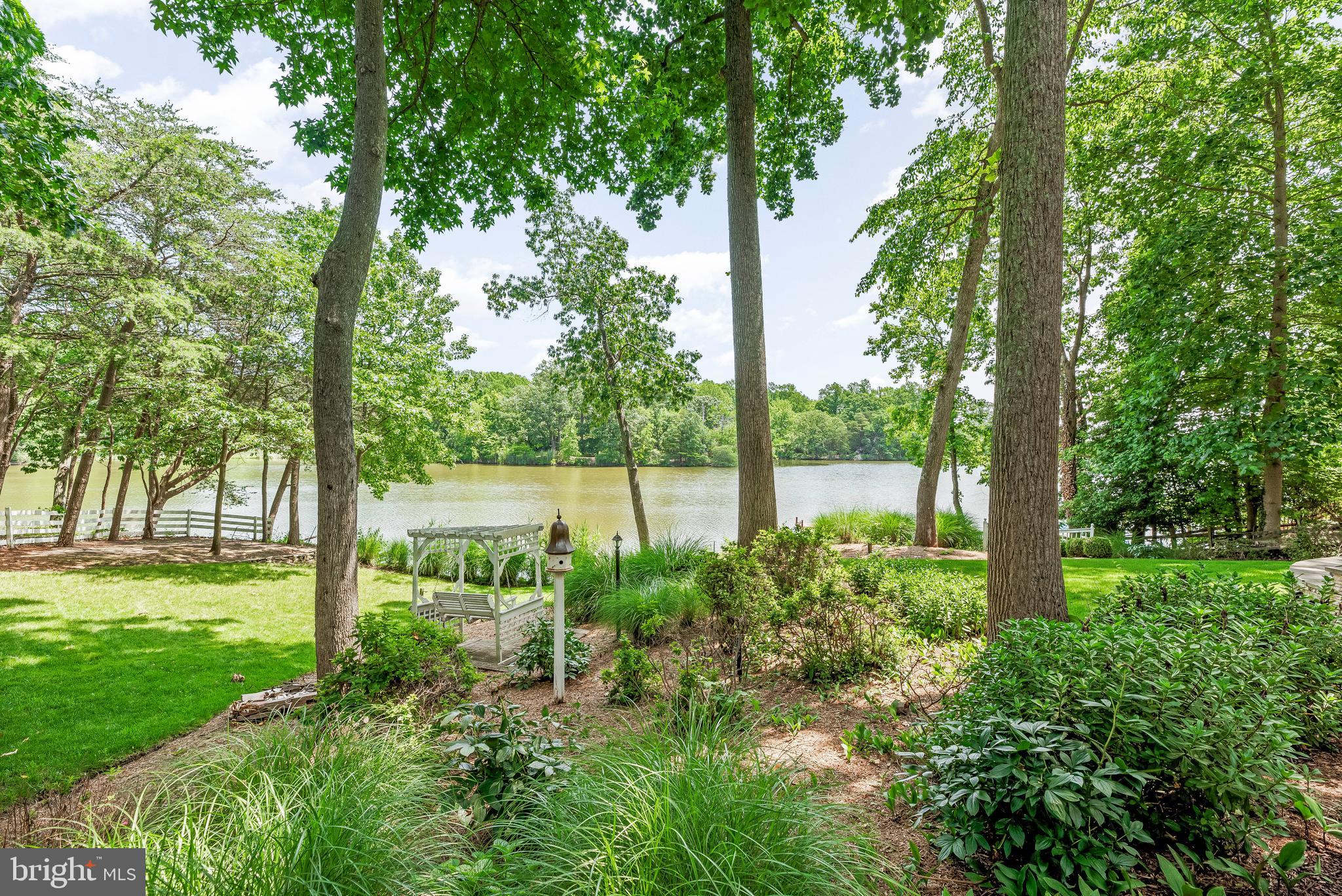 BAY HIGHLANDS - Residential