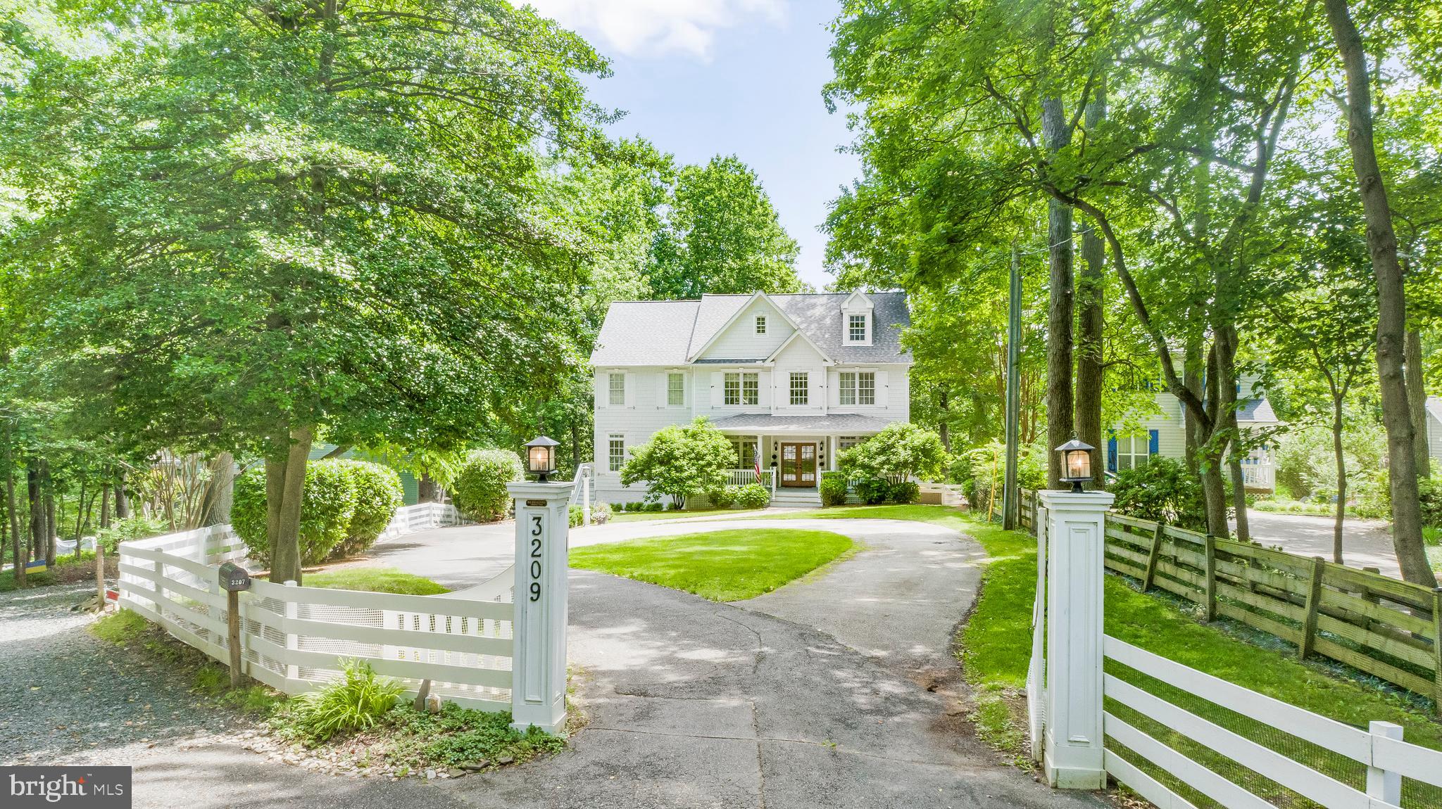 BAY HIGHLANDS - Residential