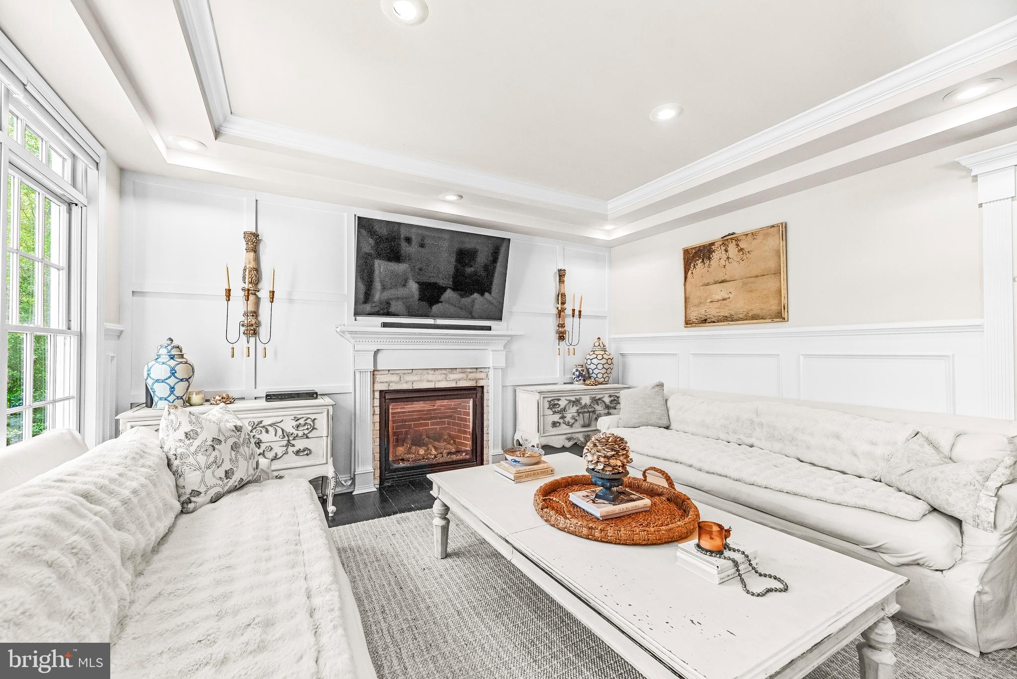 BAY HIGHLANDS - Residential