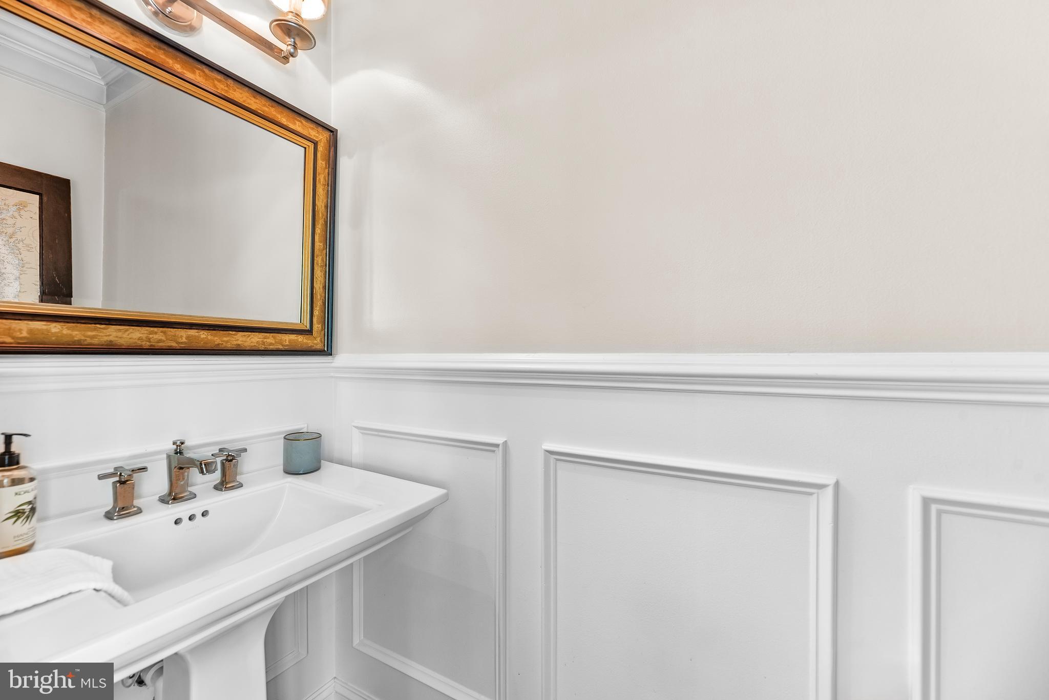 BAY HIGHLANDS - Residential