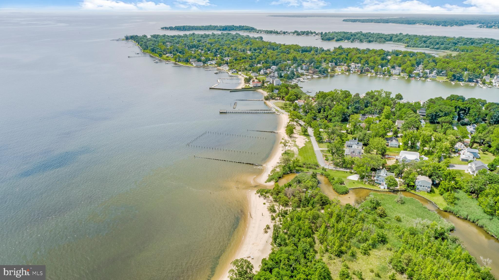 BAY HIGHLANDS - Residential