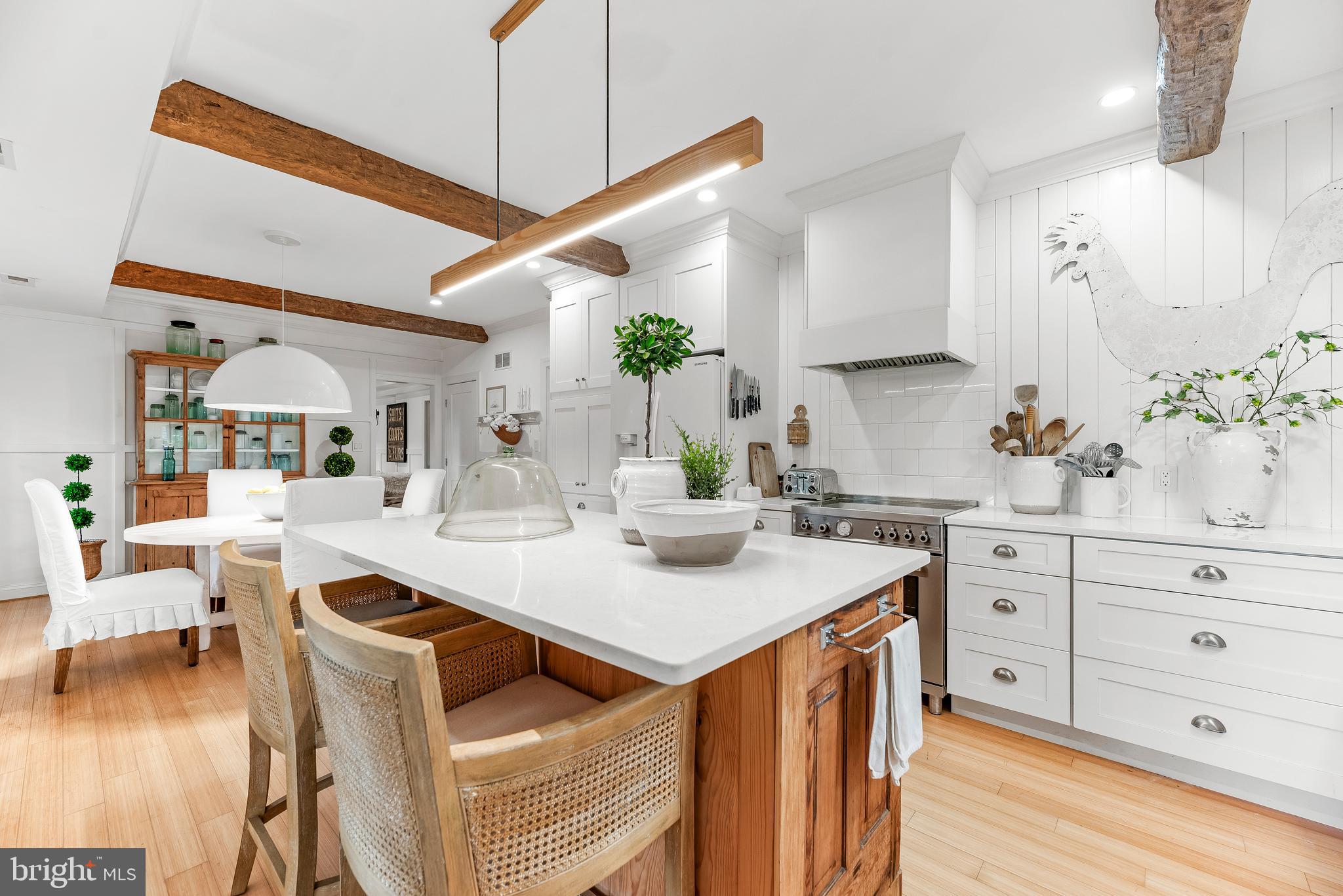 BAY HIGHLANDS - Residential