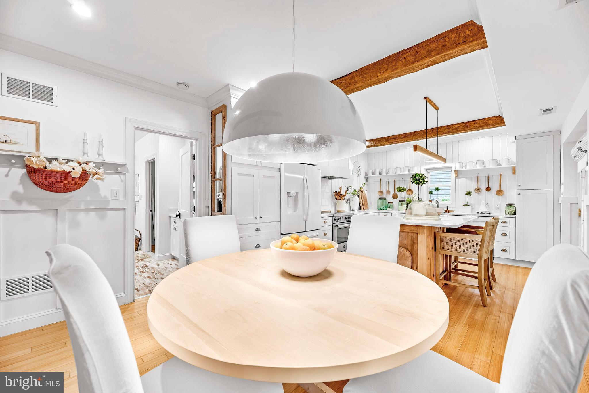 BAY HIGHLANDS - Residential