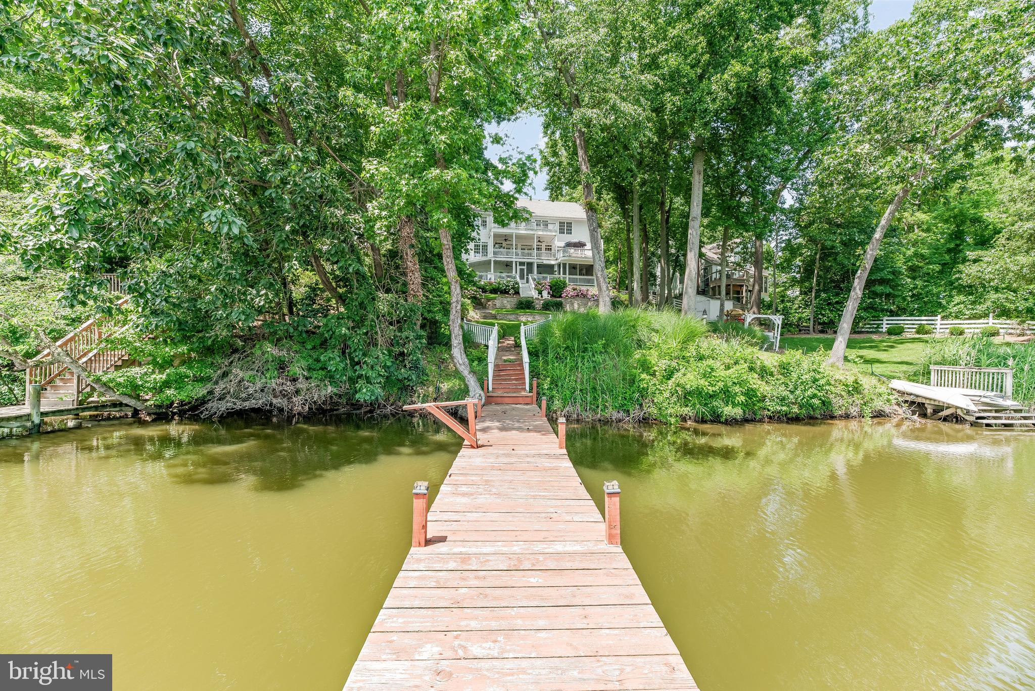 BAY HIGHLANDS - Residential