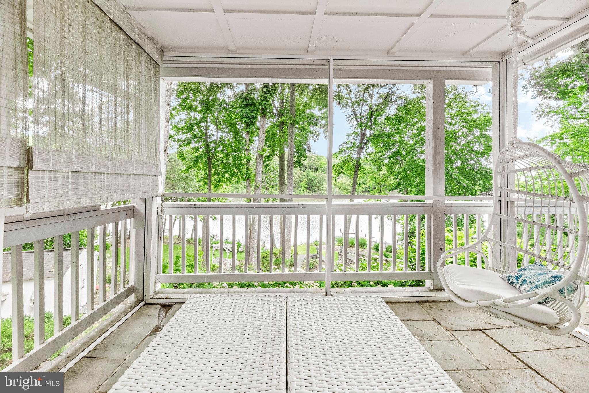 BAY HIGHLANDS - Residential