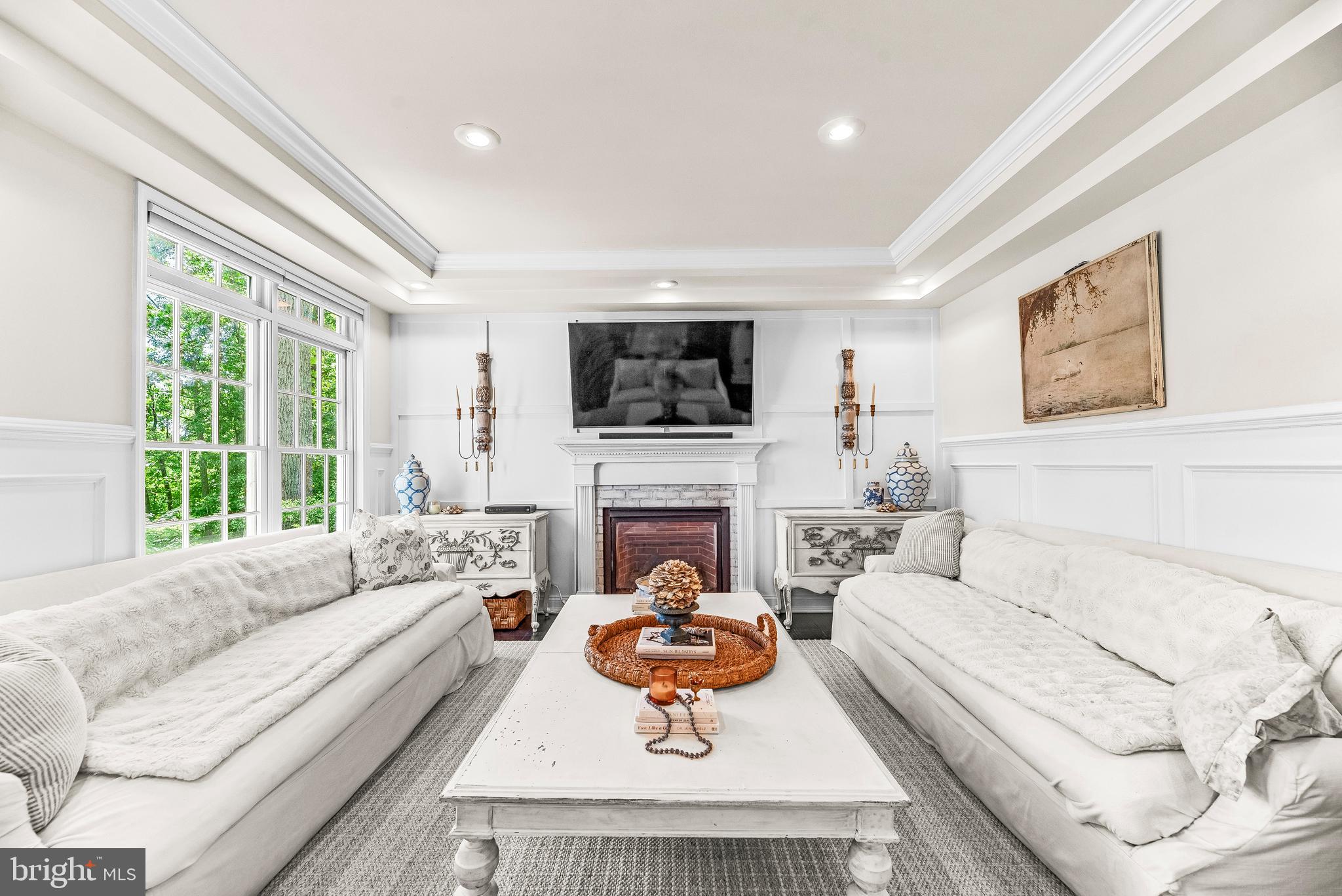 BAY HIGHLANDS - Residential