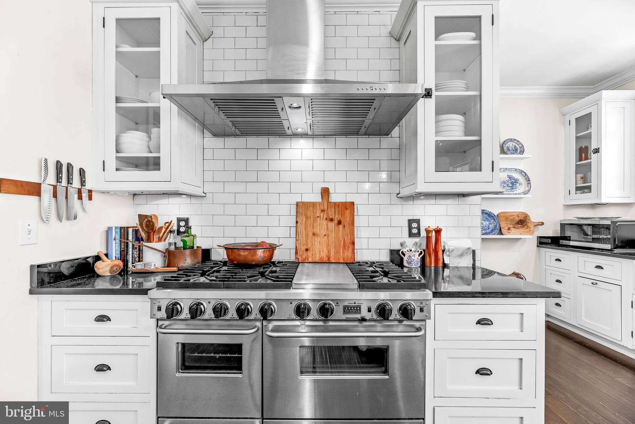 BAY HIGHLANDS - Residential