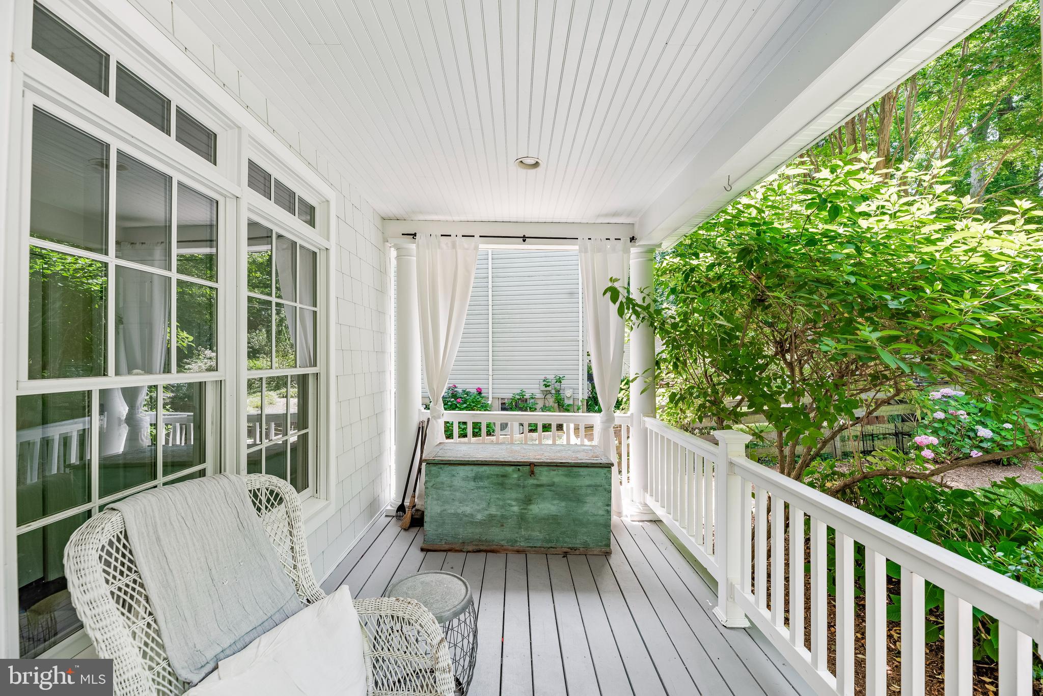 BAY HIGHLANDS - Residential