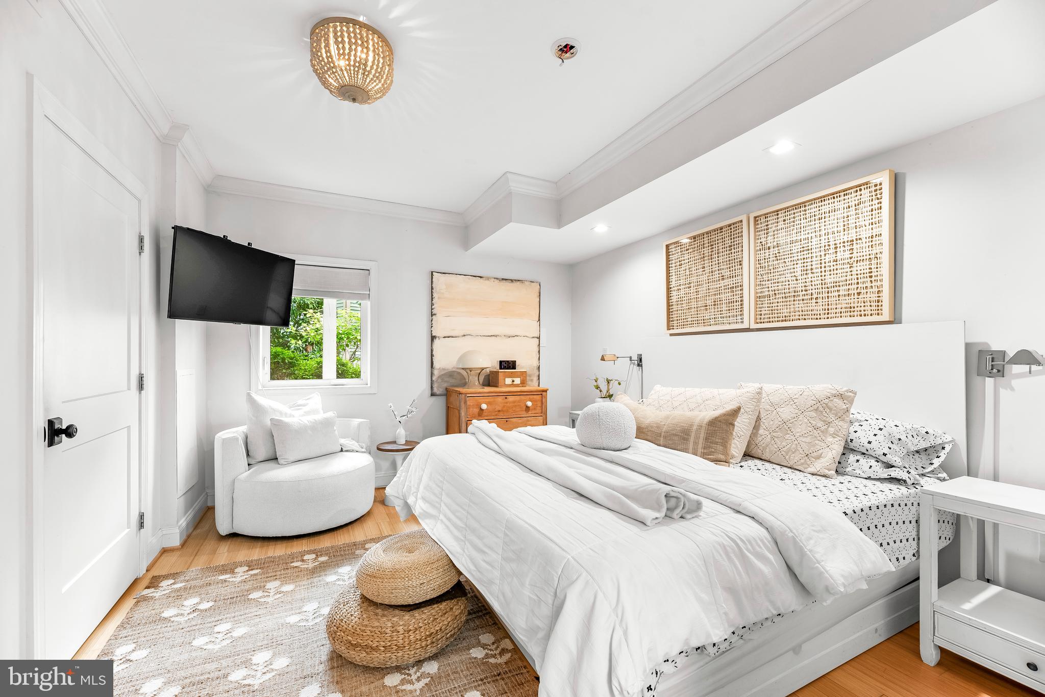 BAY HIGHLANDS - Residential