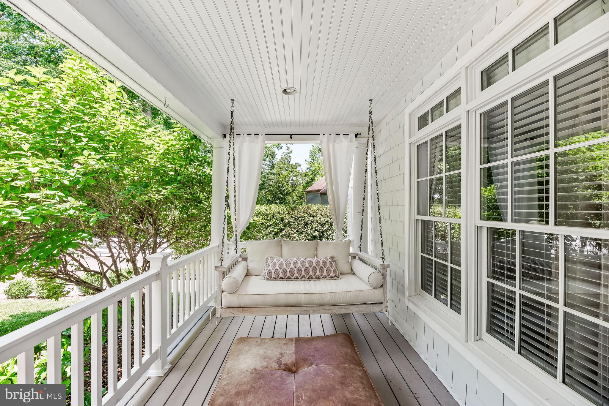 BAY HIGHLANDS - Residential