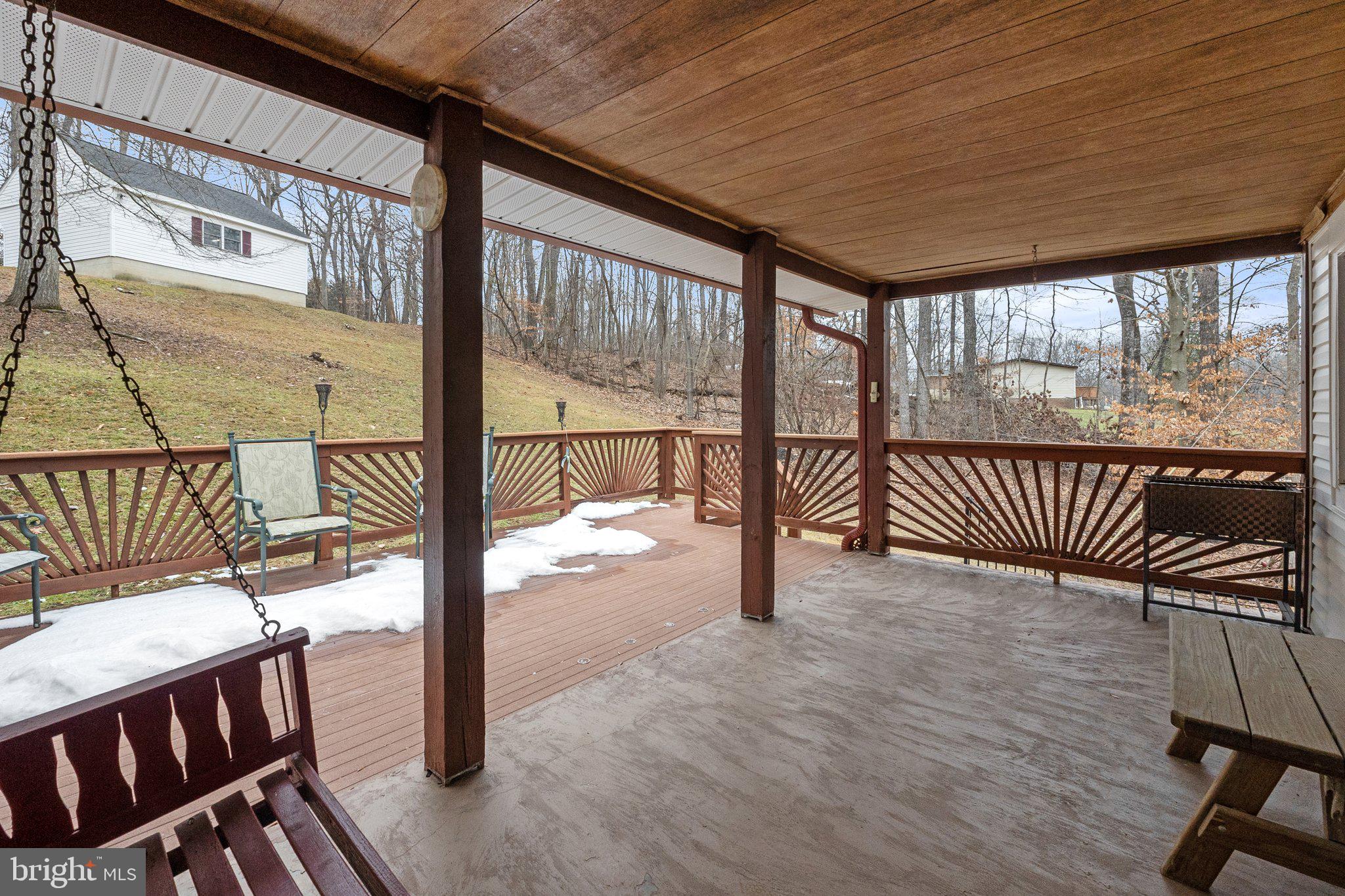 WIDE RIVER FARM - Residential