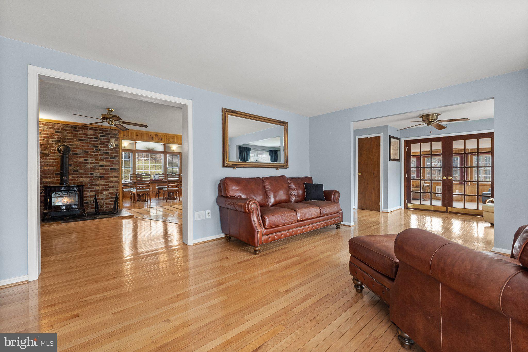 WIDE RIVER FARM - Residential