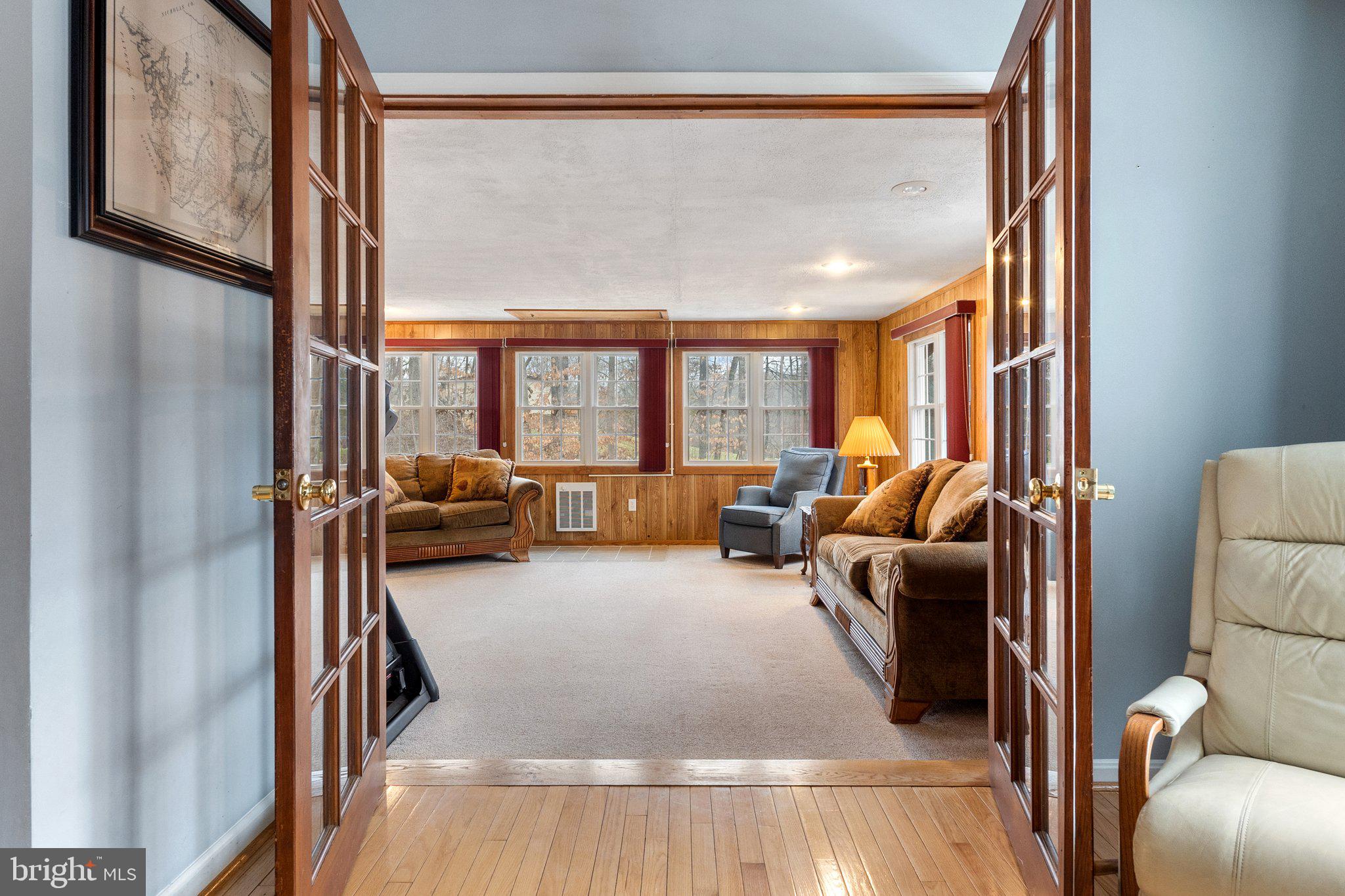 WIDE RIVER FARM - Residential