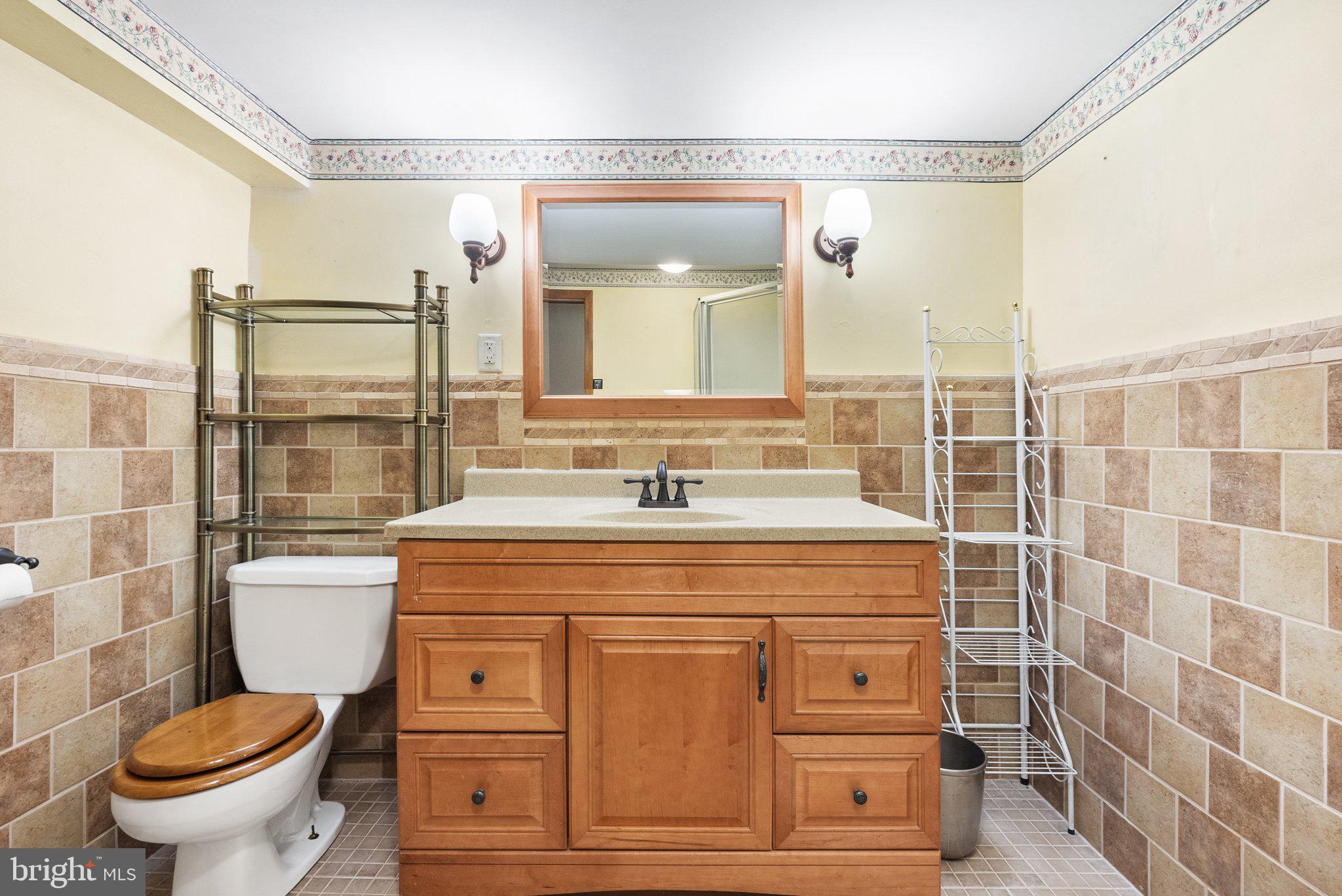 WIDE RIVER FARM - Residential