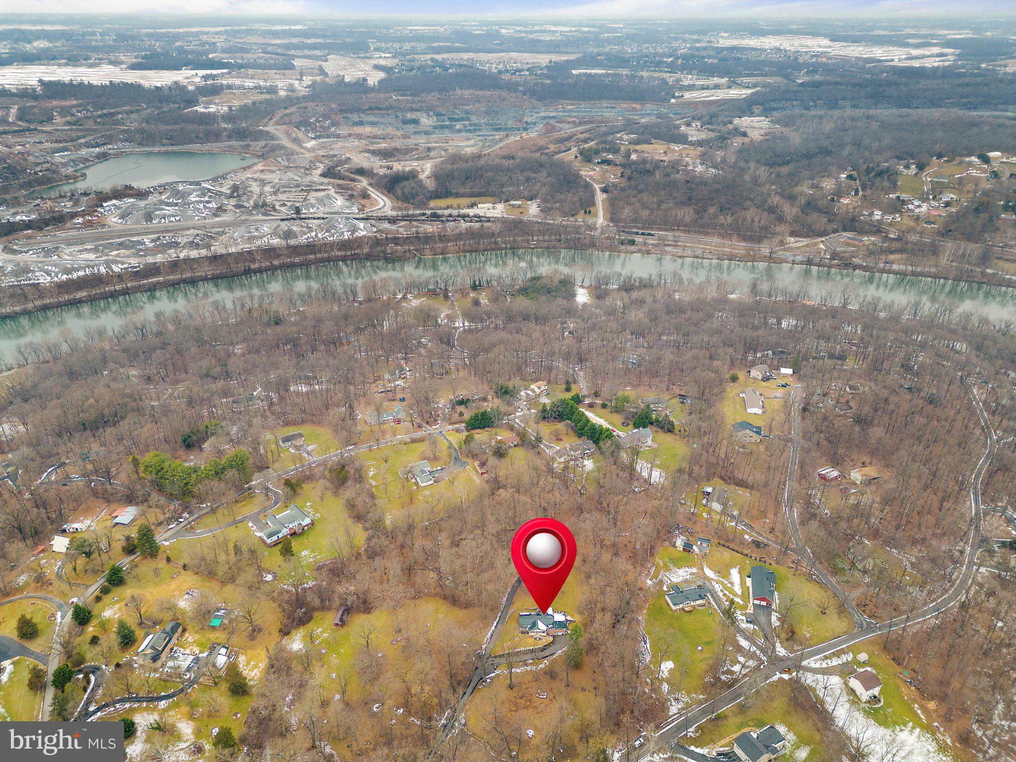 WIDE RIVER FARM - Residential