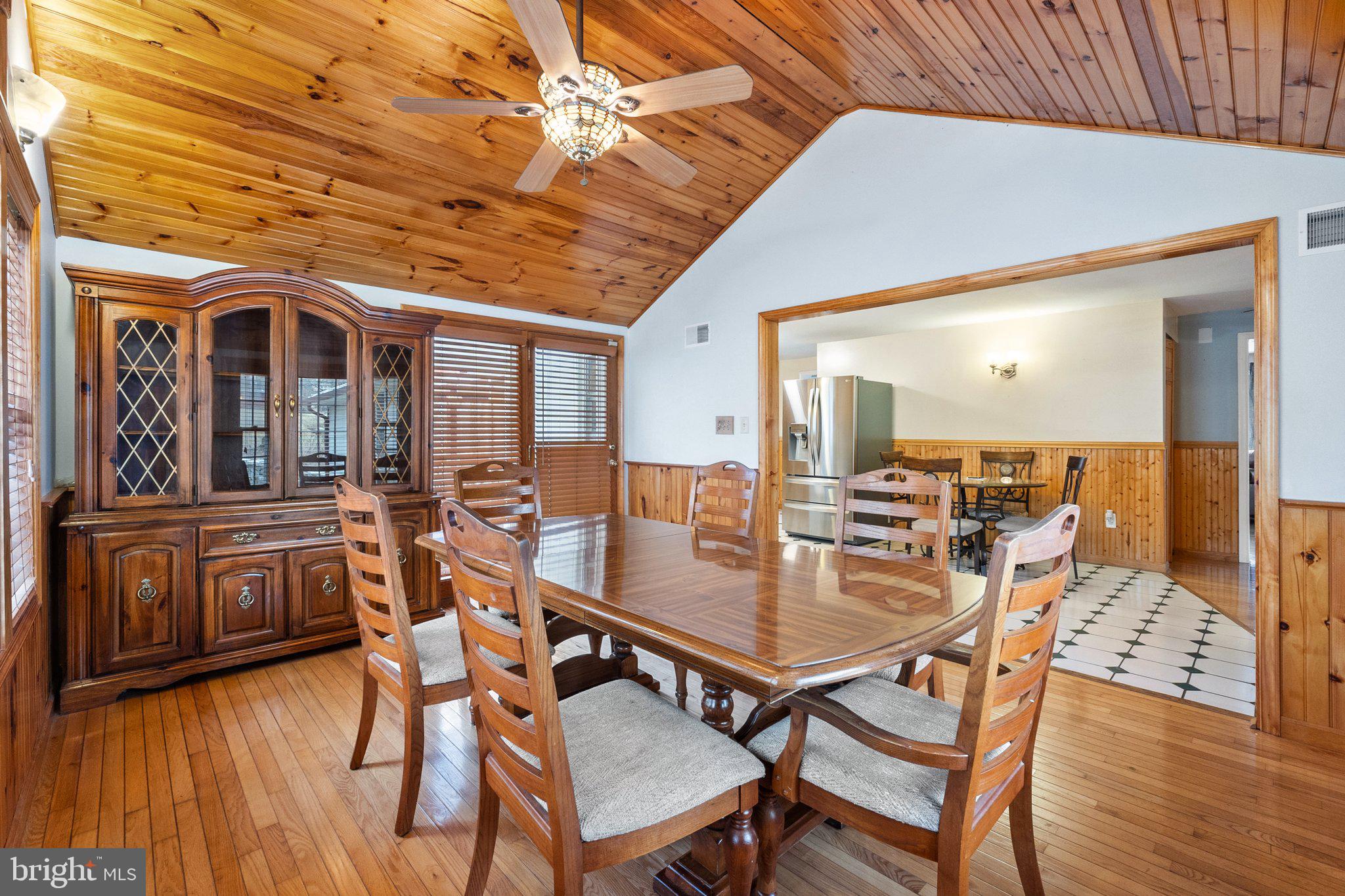 WIDE RIVER FARM - Residential