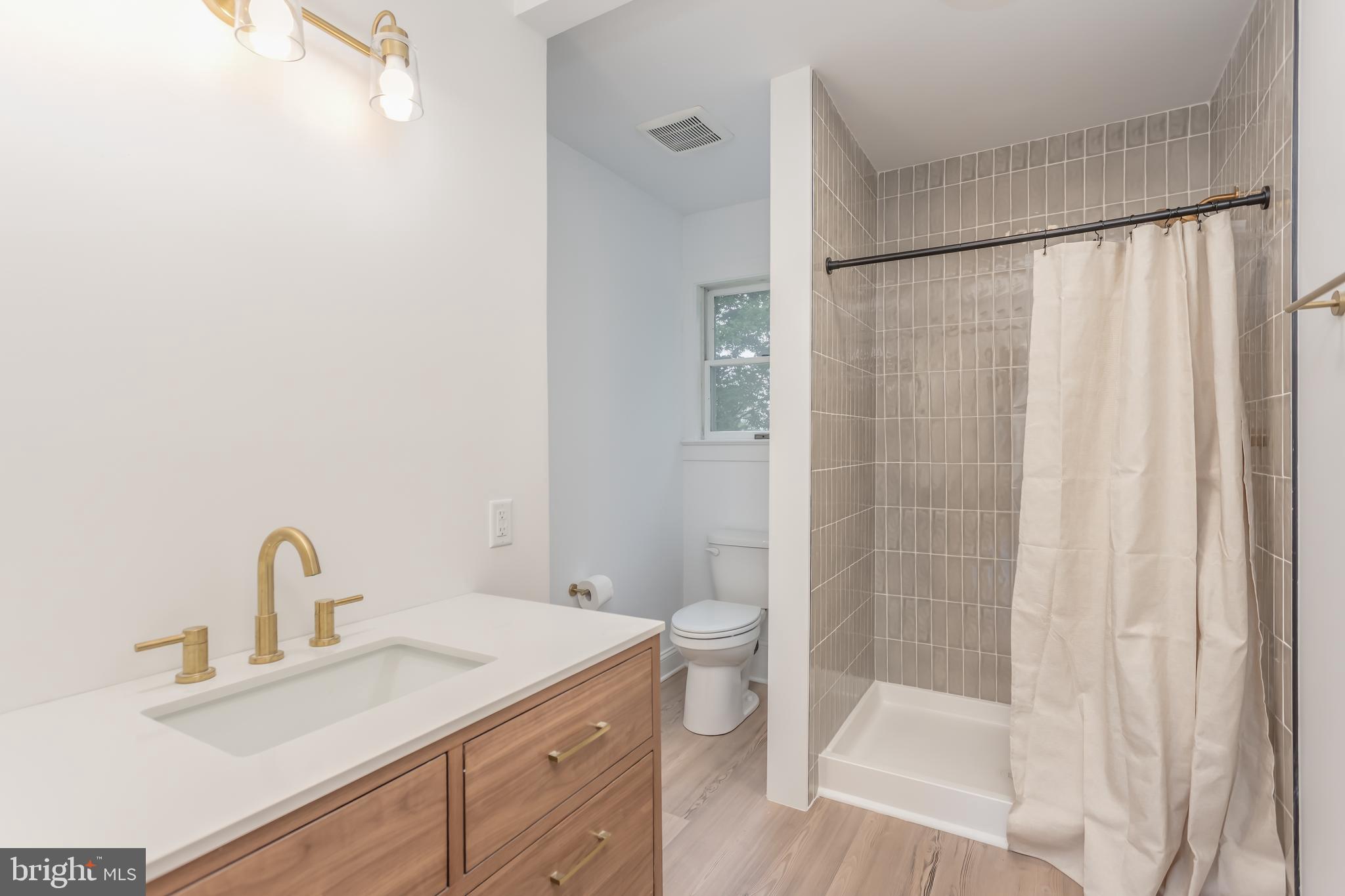 BRIARWOOD - Residential