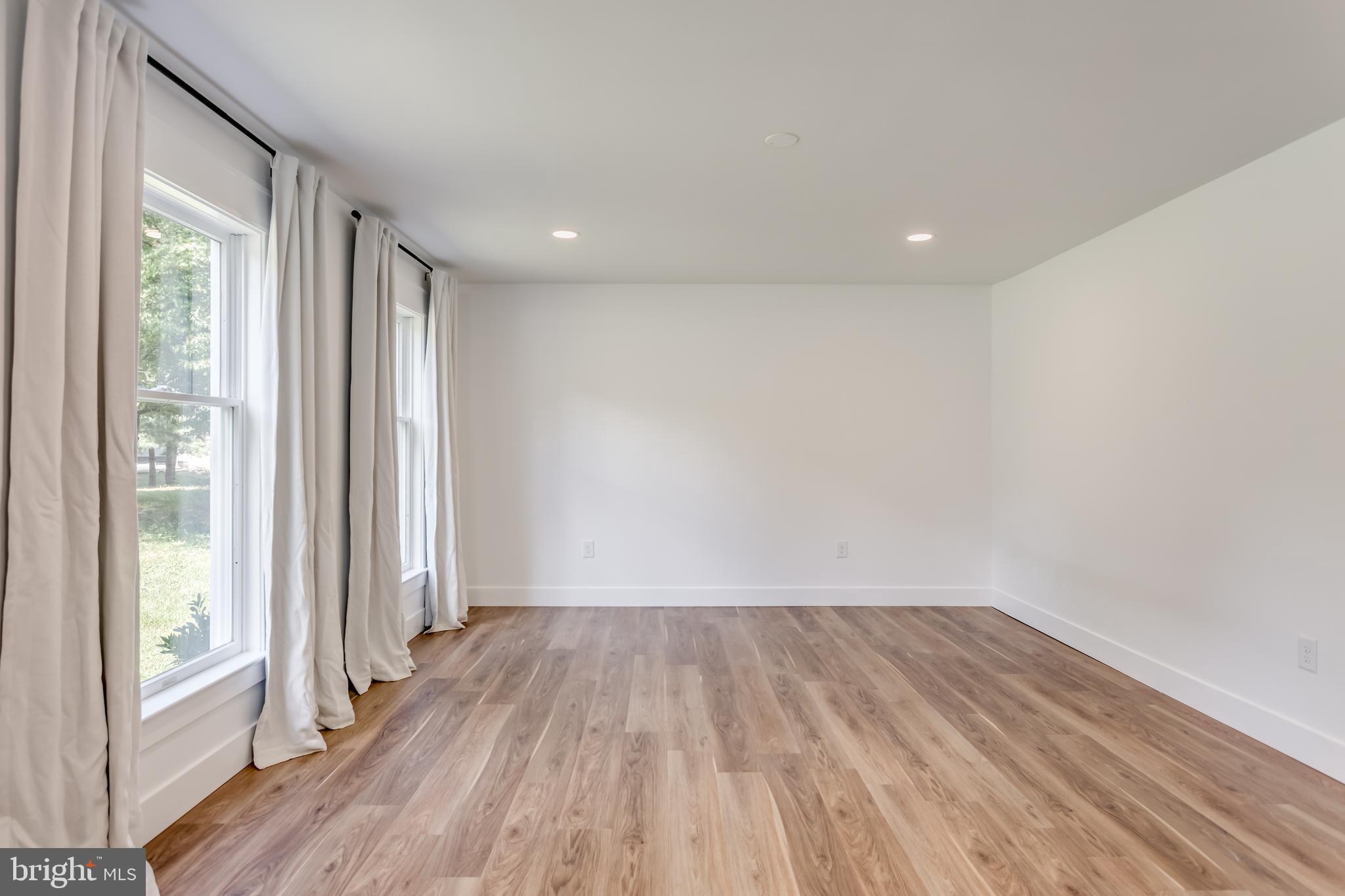 BRIARWOOD - Residential